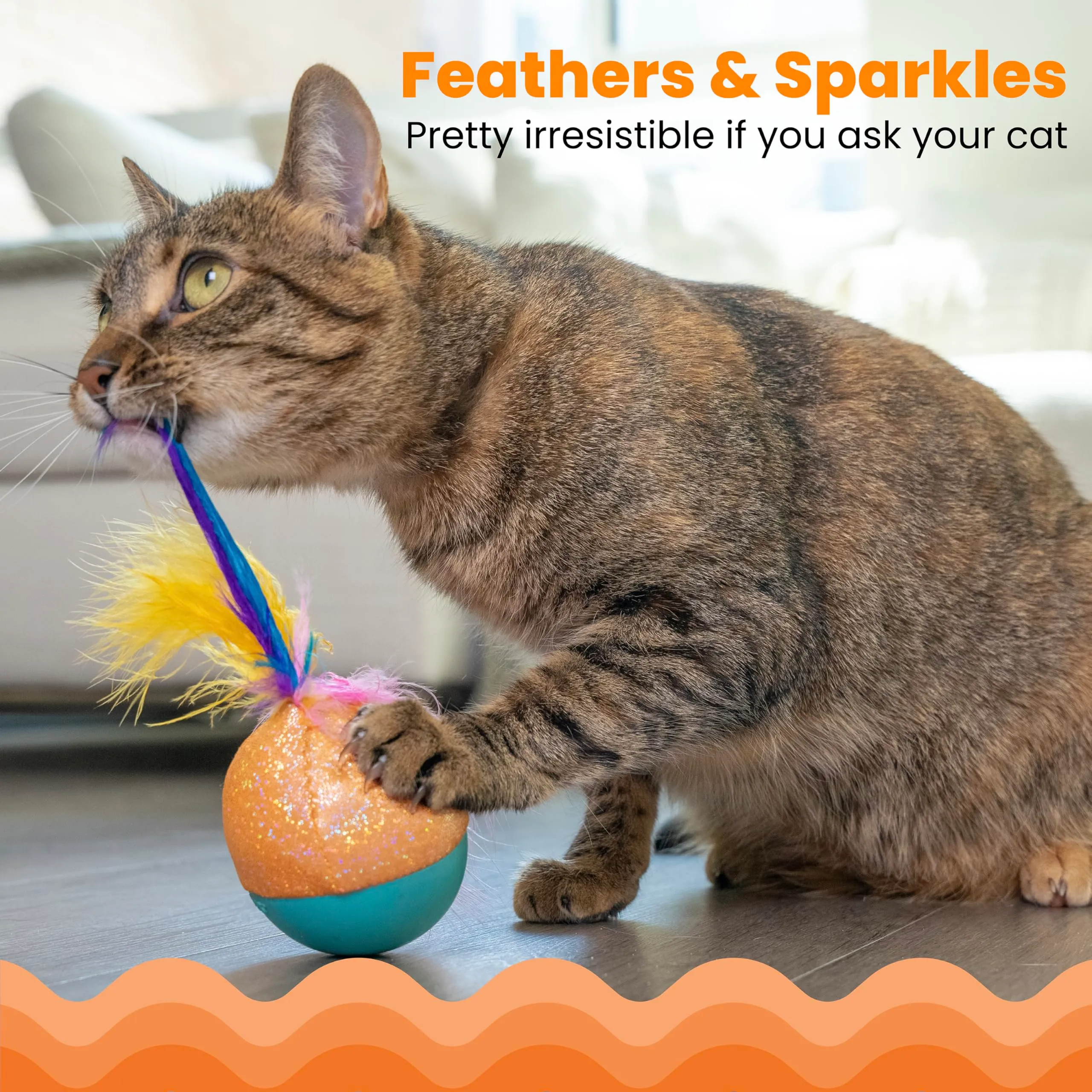 Catstages Whack N' Wobble Ball - Giocattolo per gatti, palla ponderata con piume, campana, tessuto glitterato e olio di erba gatta, turchese - immagine 3