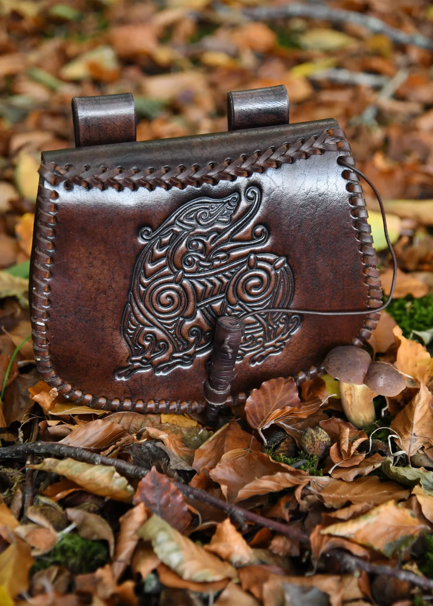 Battle-Merchant | Marsupio medievale con drago goffrato in pelle | Marsupio per uomo e donna in marrone | Borsa in pelle per cintura - immagine 3
