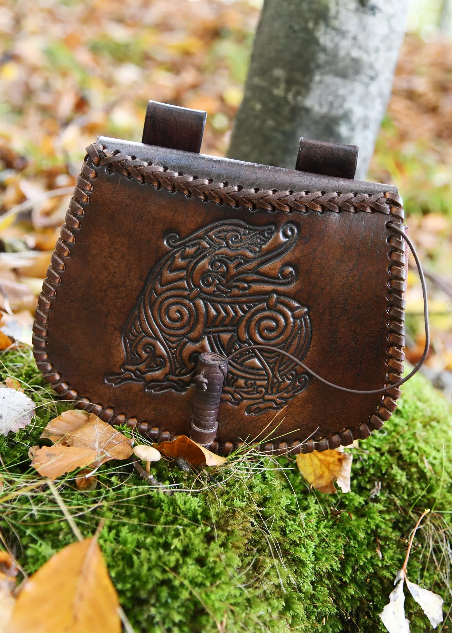 Battle-Merchant | Marsupio medievale con drago goffrato in pelle | Marsupio per uomo e donna in marrone | Borsa in pelle per cintura - immagine 4