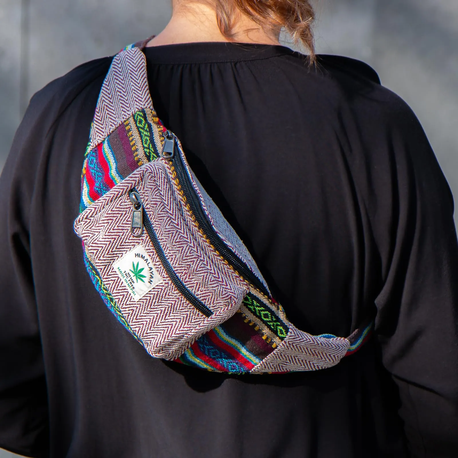 Himalayan Hemp Marsupio da cintura, ogni cintura unica con stile, marsupio sostenibile in canapa, realizzato a mano in Nepal, rosso/bianco, s - immagine 5