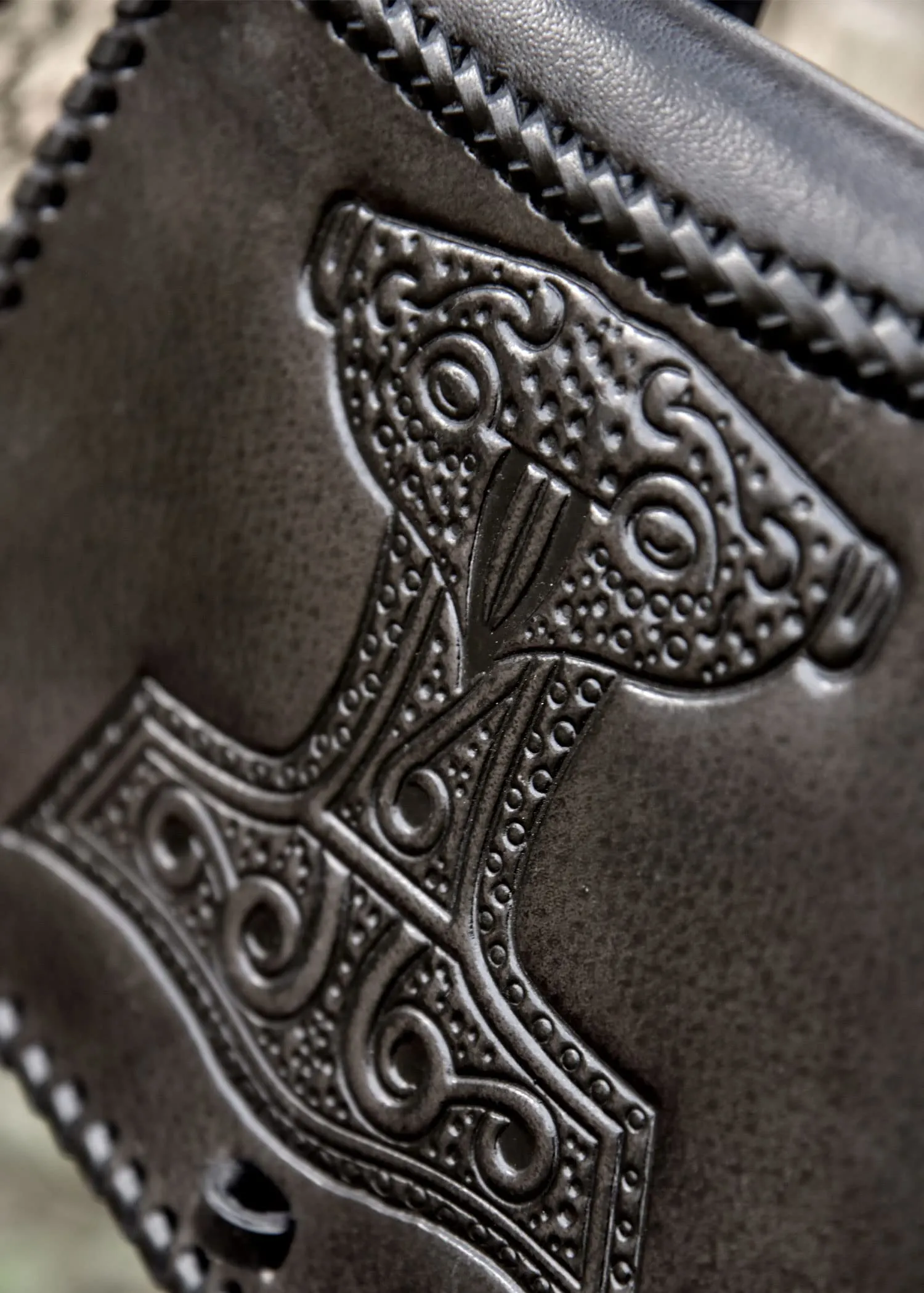 Battle-Merchant Marsupio vichingo con martello di Thor, in pelle, colore: nero - immagine 3