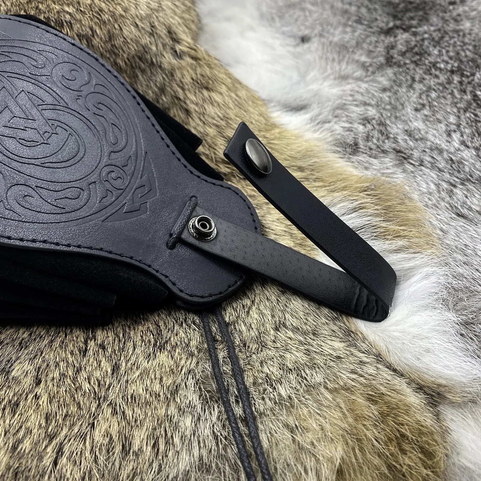 HiiFeuer Custodia in ecopelle medievale, borsa portatile con coulisse,Borsa da cintura vintage dadi per LARP Ren Faire (Nidhogg Nero) - immagine 3