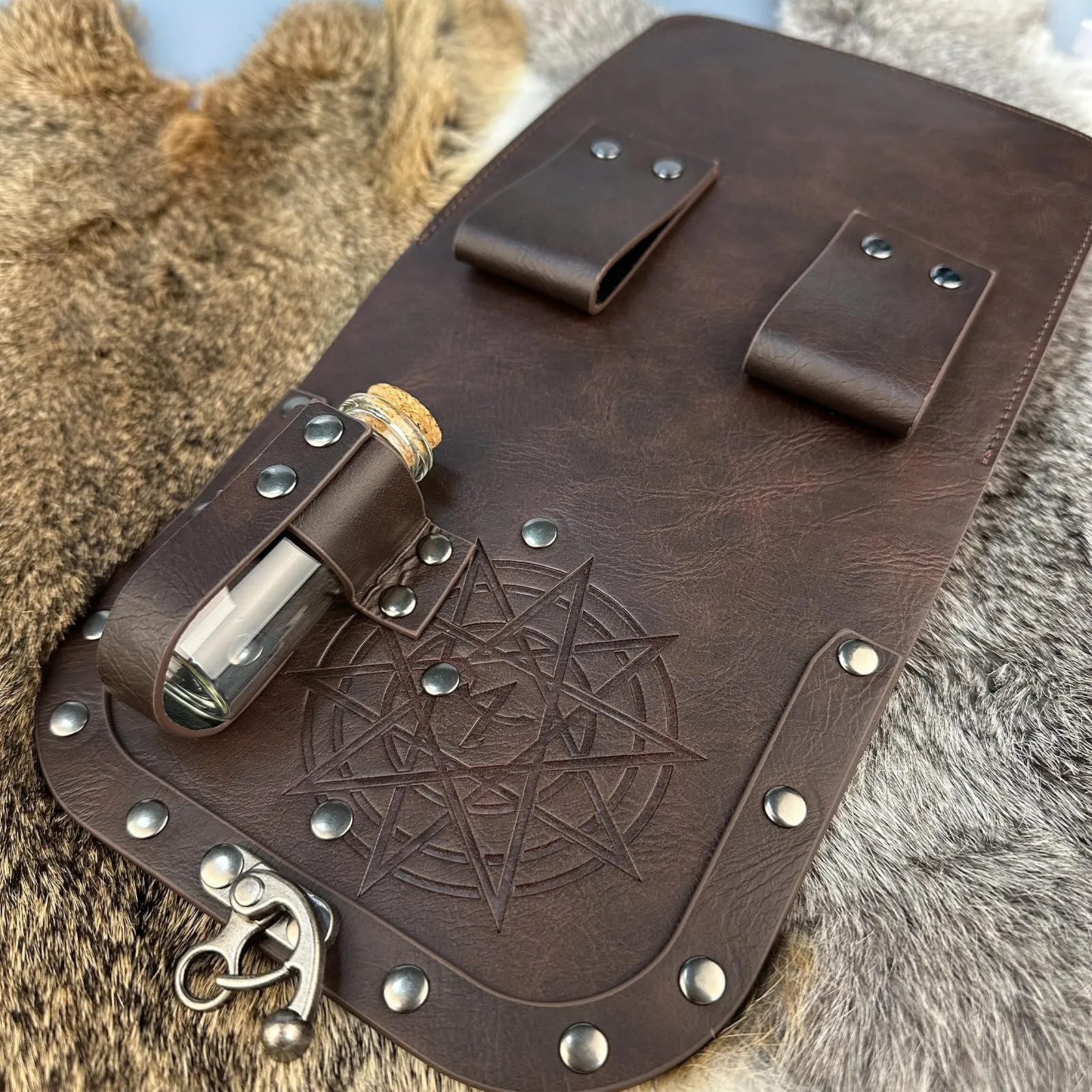 HiiFeuer Marsupio medievale alchimico in ecopelle con fiale di pozione in sughero, marsupio fantasia mago marsupio laterale per LARP Ren Faire, Marrone C - immagine 4