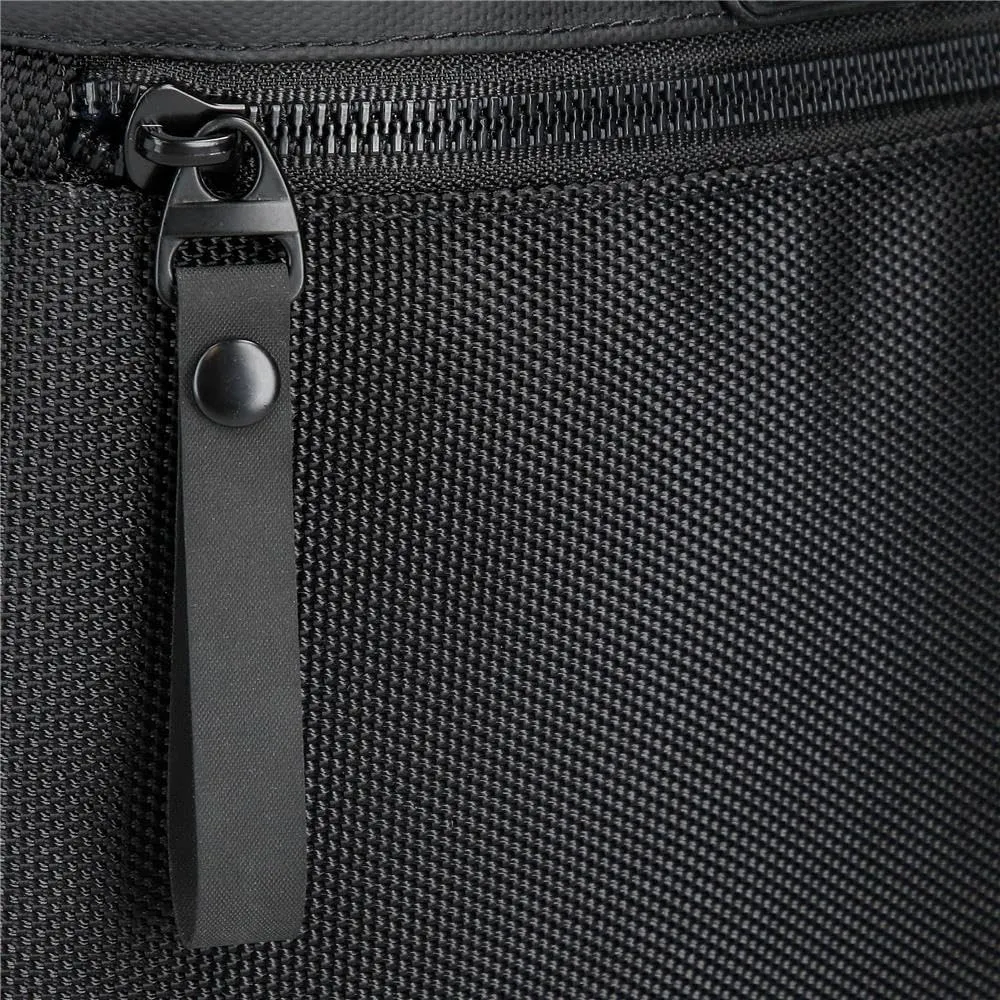 Pepe Jeans Blackmore Borsa a tracolla media nera 17 x 22 x 6 cm Poliestere con dettagli in pelle sintetica 2,24 L by Joumma Bags, Nero, Taglia unica, Tracolla media - immagine 6