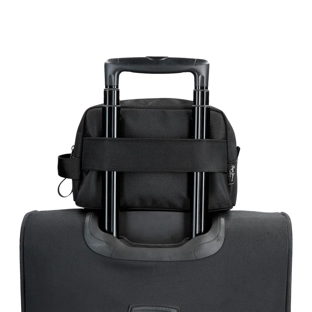 Pepe Jeans Blackmore Nececer Adattabile Nero 25 x 15 x 12 cm Poliestere con dettagli in pelle sintetica 4,5 L by Joumma Bags, Nero, Taglia unica, Necessità adattabile - immagine 8