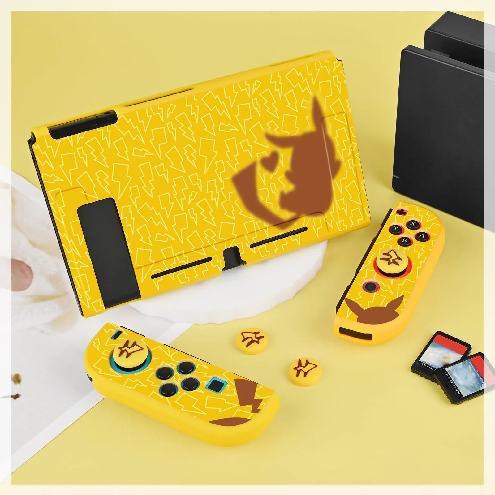 DLseego Custodia Compatibile con Switch 2017 Edition, Morbida Dockable Custodia Switch con 4 Copri levette analogiche, resistente ai graffi e all'assorbimento degli urti,Pika genio - immagine 6