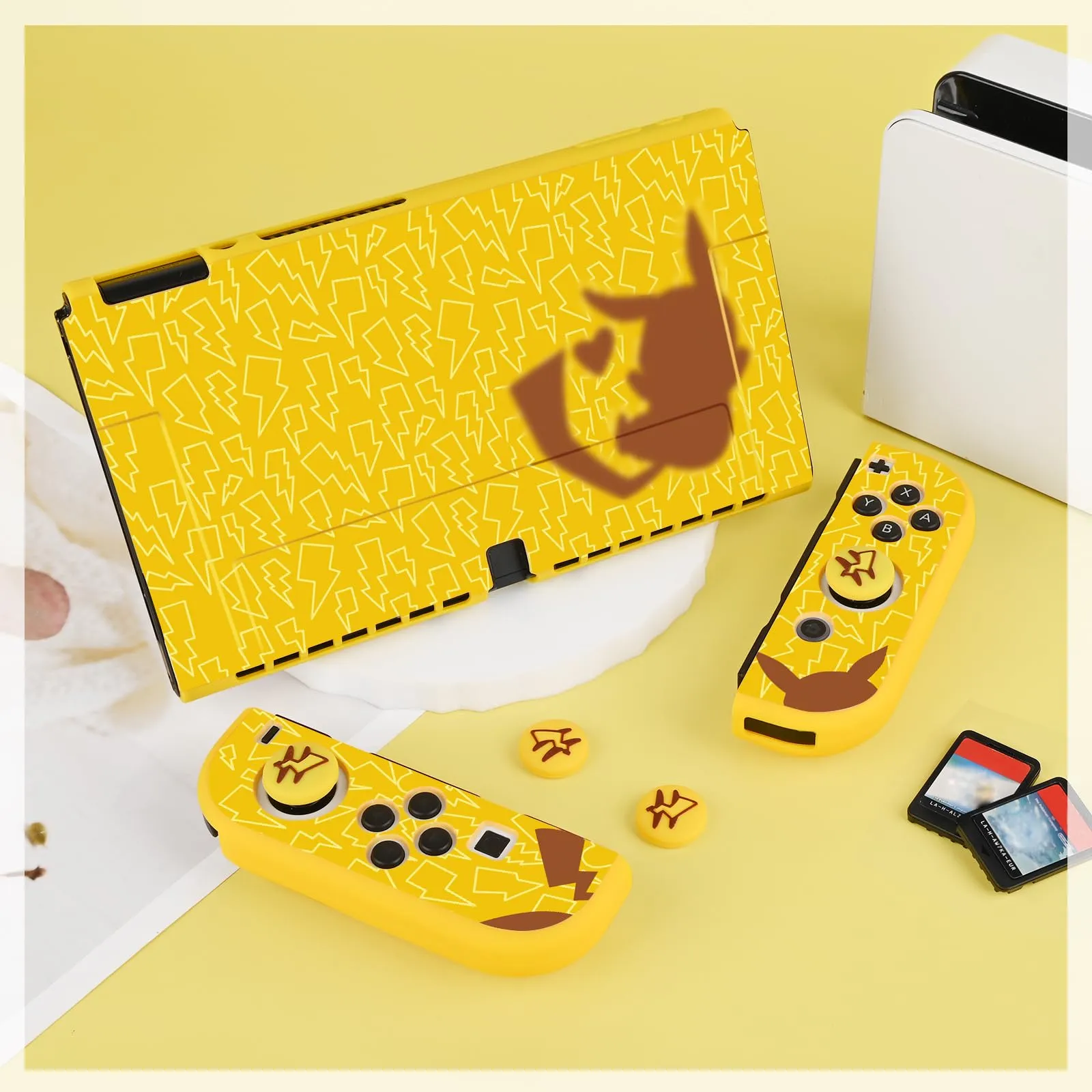 DLseego Custodia Compatibile con Switch OLED 2021 Edition, Morbida Dockable Custodia Switch OLED con 4 Copri levette analogiche, resistente ai graffi e all'assorbimento degli urti,Pika genio - immagine 6