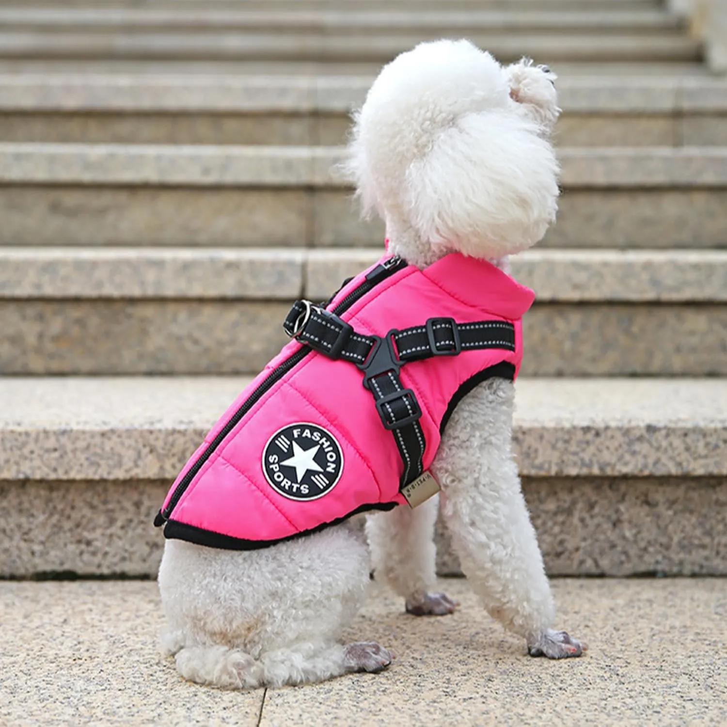 Ectkuee Giubbotto invernale per cani con imbracatura, cappotto impermeabile per cani di piccola taglia, lavabile in macchina, striscia riflettente, resistente ad anello a D rosa M - immagine 3