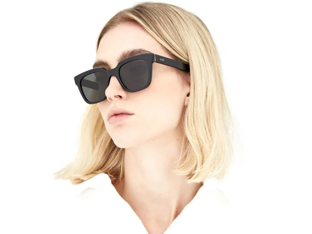 Retrosuperfuture OQU GIUSTO BLACK Occhiali da sole Acetato Nero Nero Squadrata Normale - immagine 4