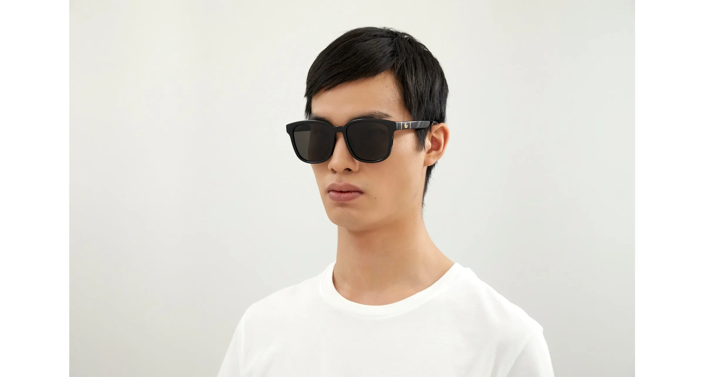Gucci GG0637SK 001 Occhiali da sole Iniettato Nero Grigio Squadrata Normale - immagine 2