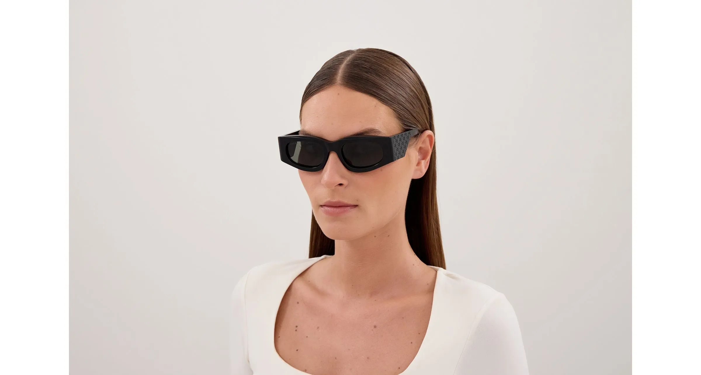 Gucci GG1664S 005 Occhiali da sole Acetato Nero Grigio Squadrata - immagine 4