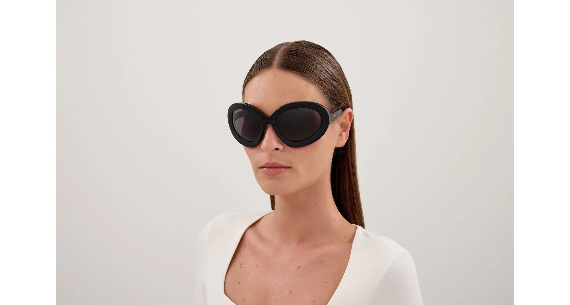 AZZEDINE ALAÏA AA0101S 001 Occhiali da sole Acetato Nero Grigio Rotonda - immagine 4