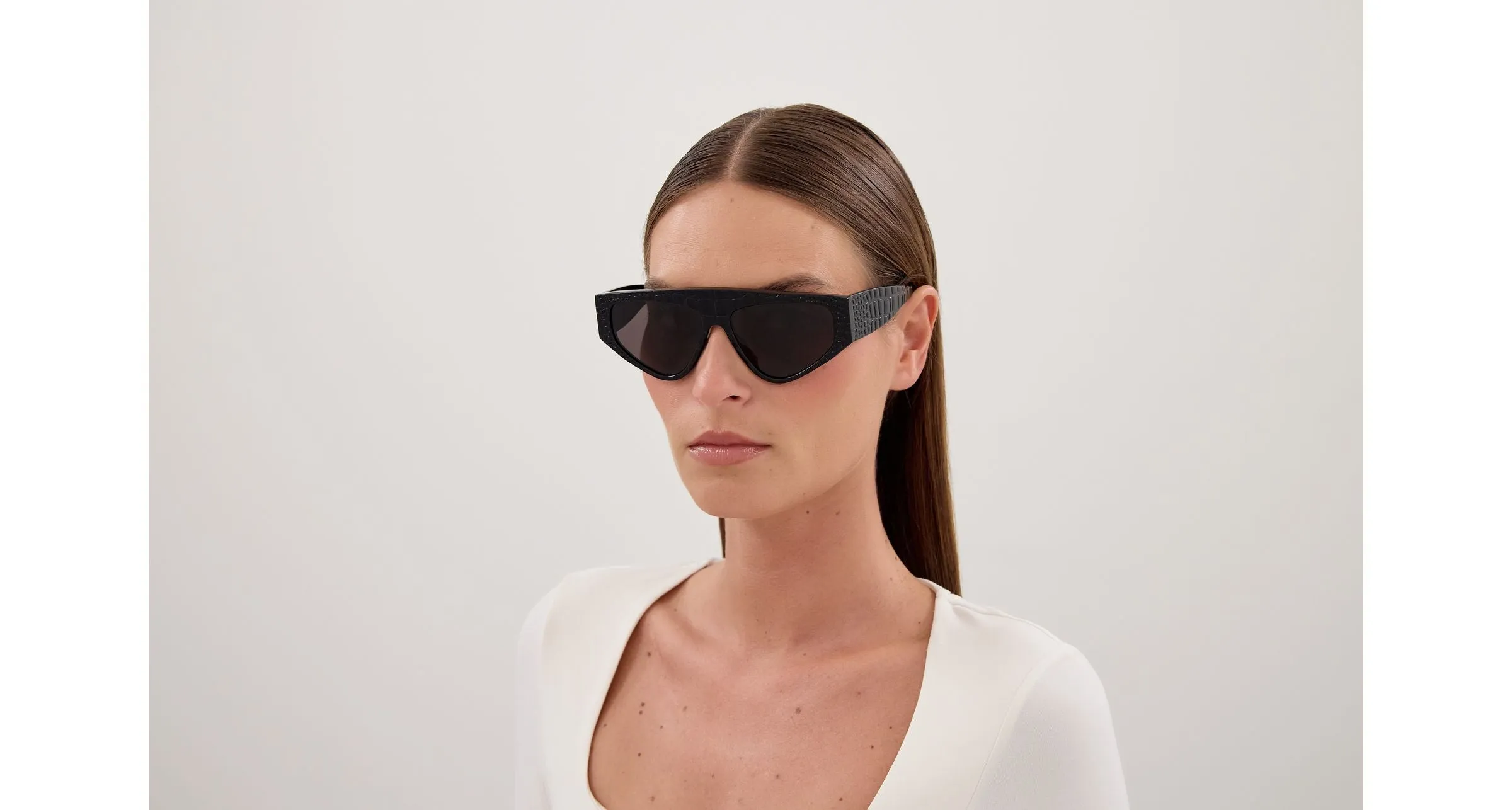AZZEDINE ALAÏA AA0097S 001 Occhiali da sole Acetato Nero Grigio Geometrica - immagine 4