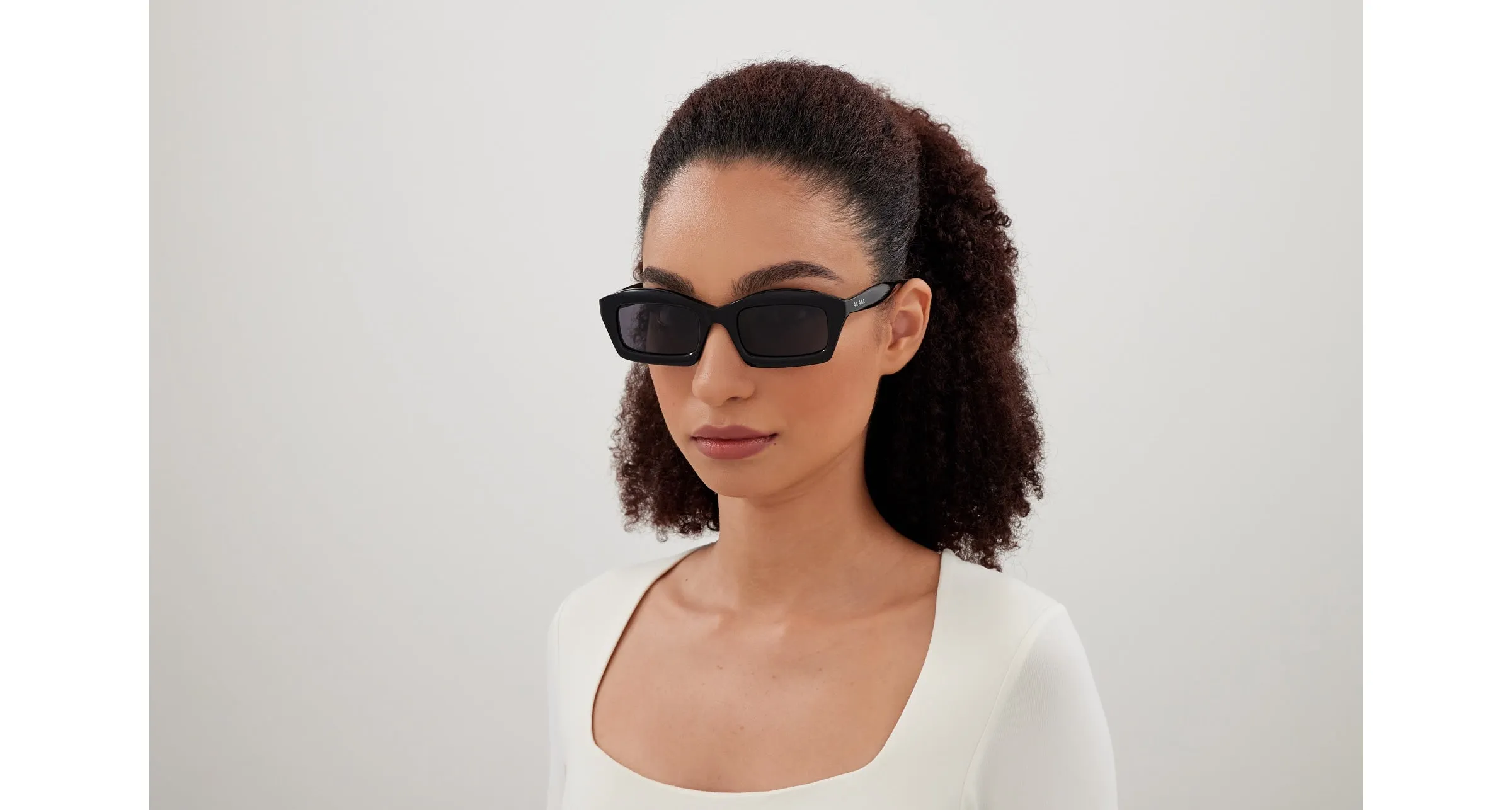 AZZEDINE ALAÏA AA0089S 001 Occhiali da sole Acetato Nero Grigio Squadrata - immagine 4
