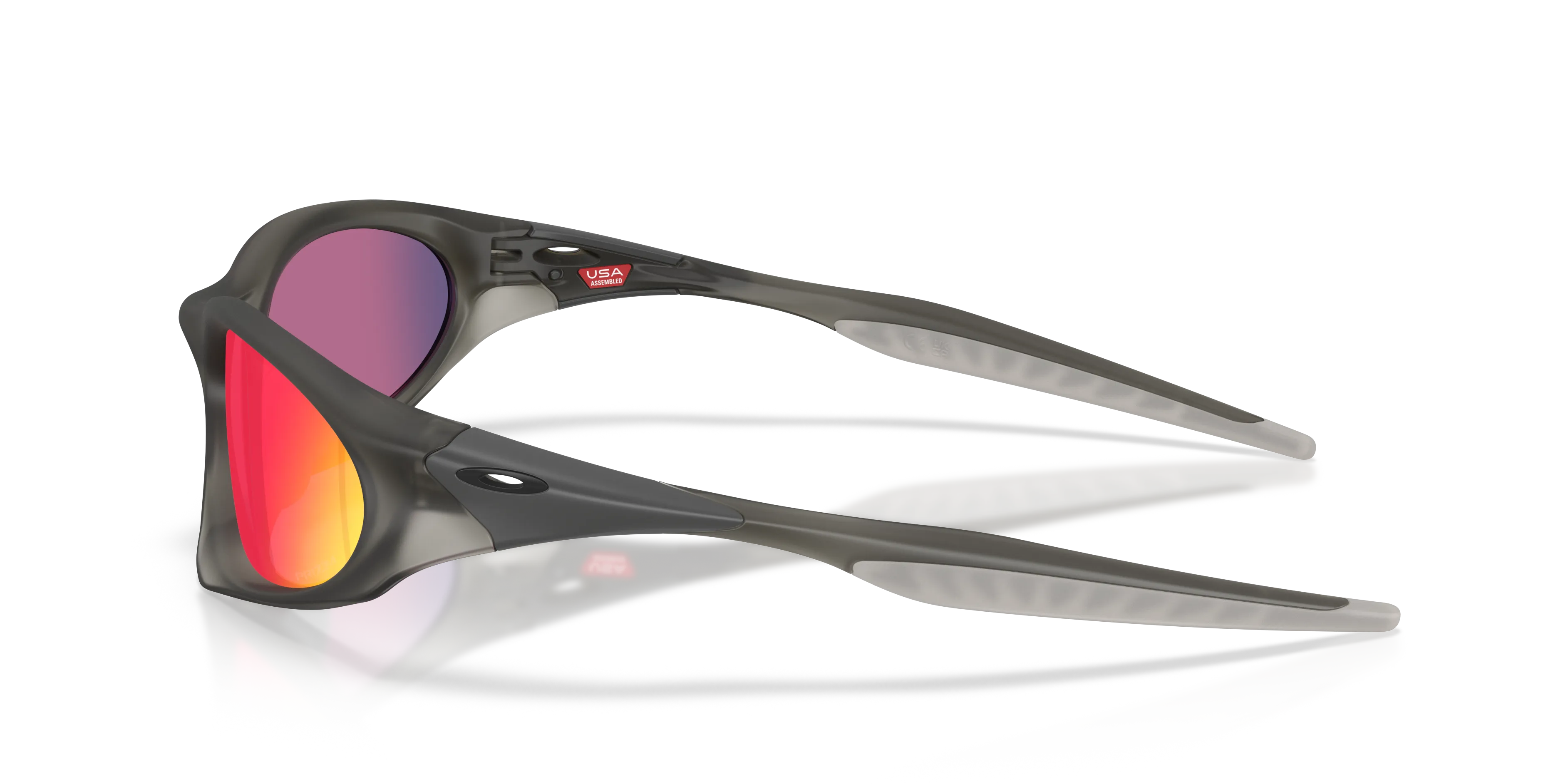 Oakley OO9539 SUTURE COAT 953905 Occhiali da sole O_Matter Grigio Viola Rotonda Normale - immagine 4