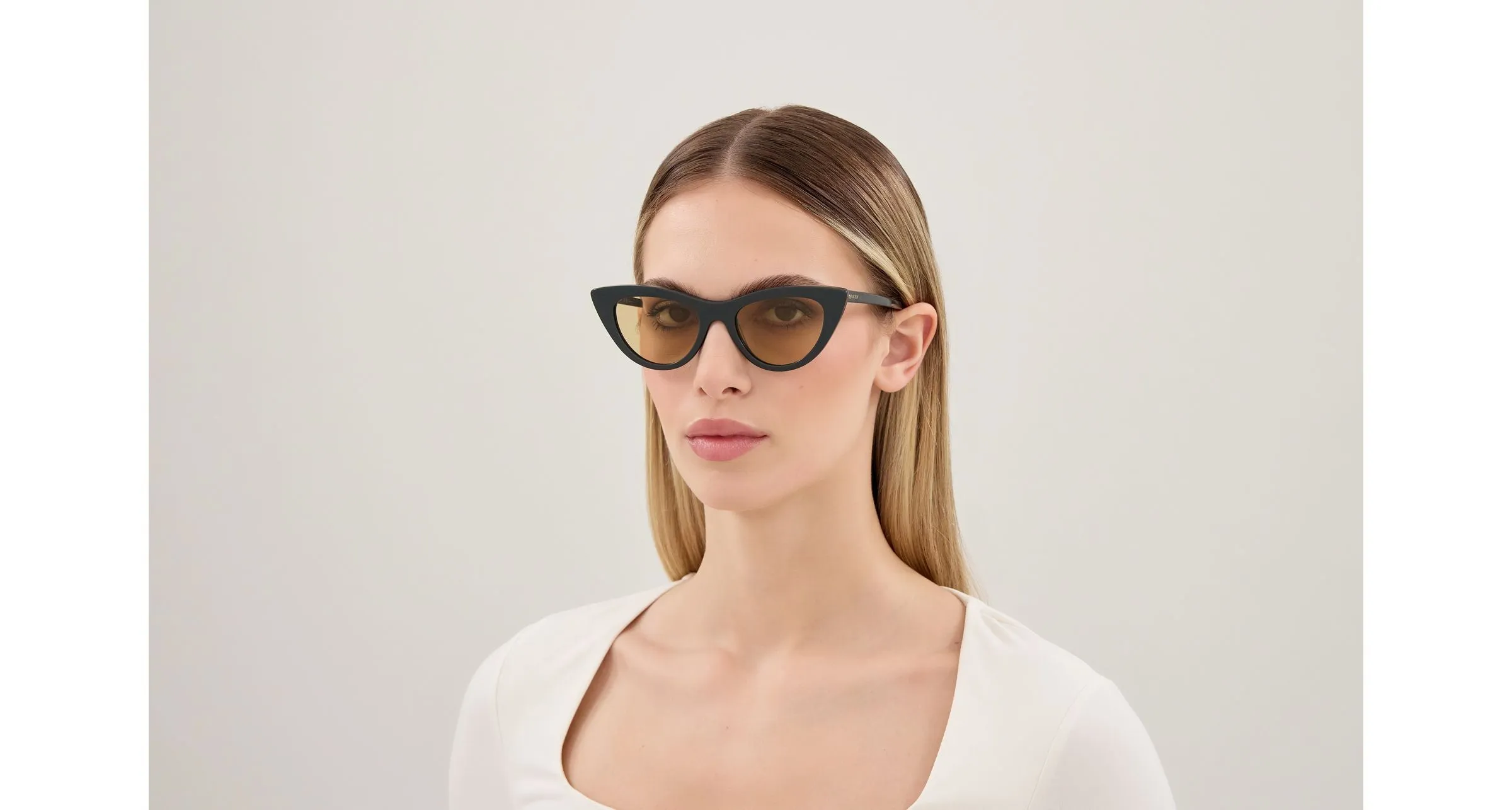 Alexander McQueen AM0577S 004 Occhiali da sole Acetato Verde Marrone Cat Eye - immagine 2