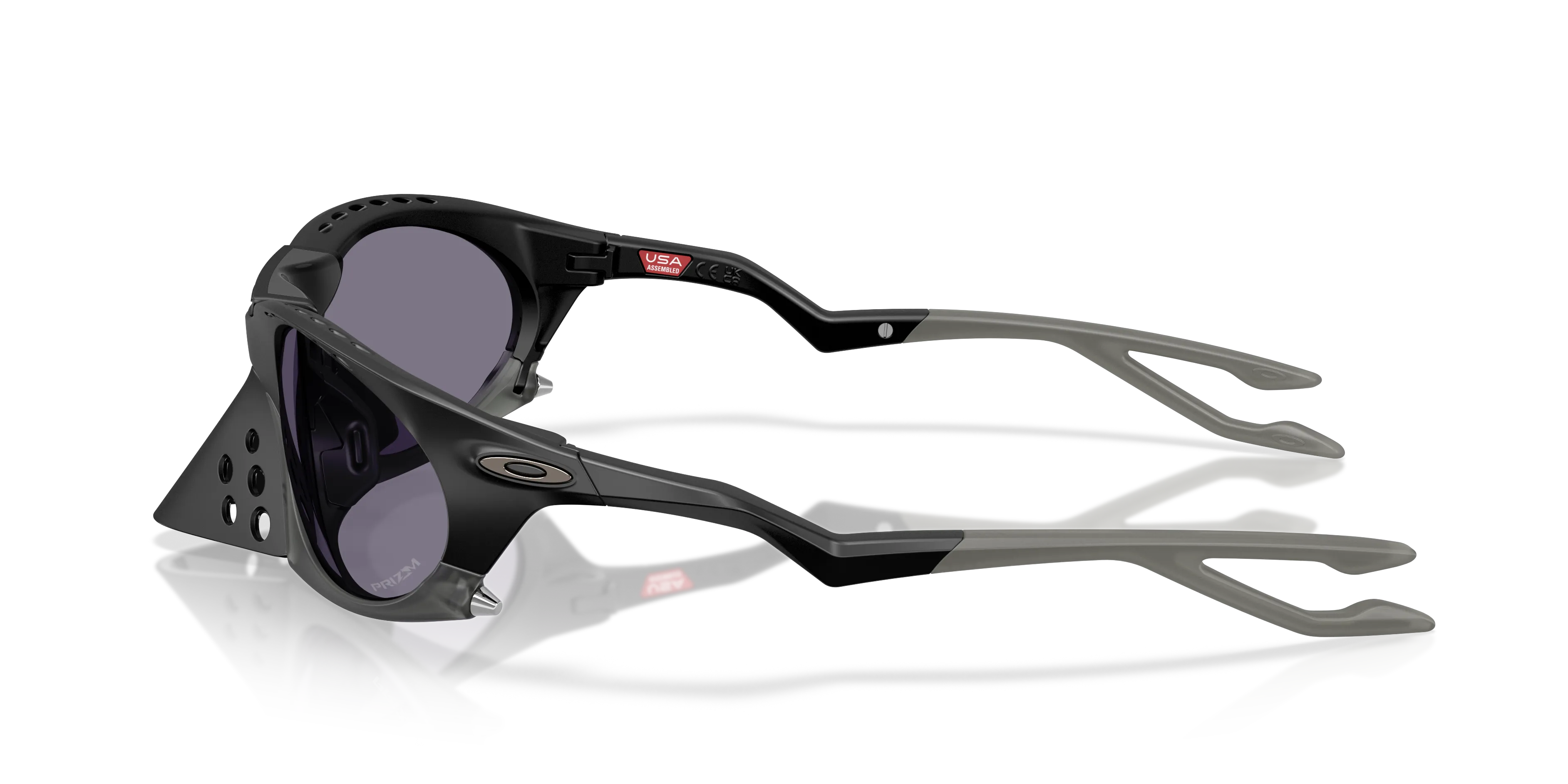 Oakley OO9437 PLANTARIS 943701 Occhiali da sole O_Matter Nero Grigio Rotonda Normale - immagine 4