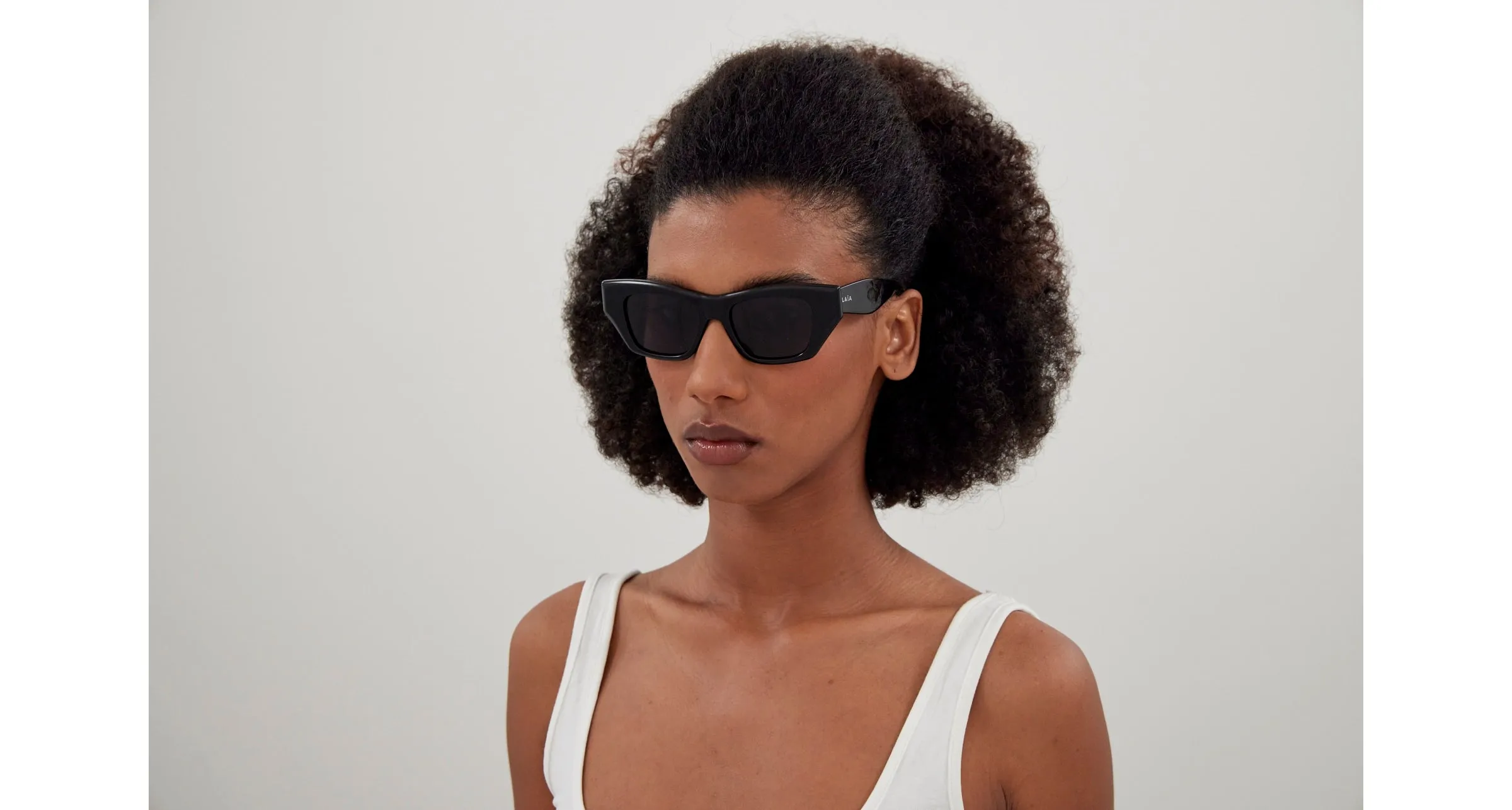 AZZEDINE ALAÏA AA0074S 001 Occhiali da sole Acetato Nero Fumo Squadrata - immagine 4