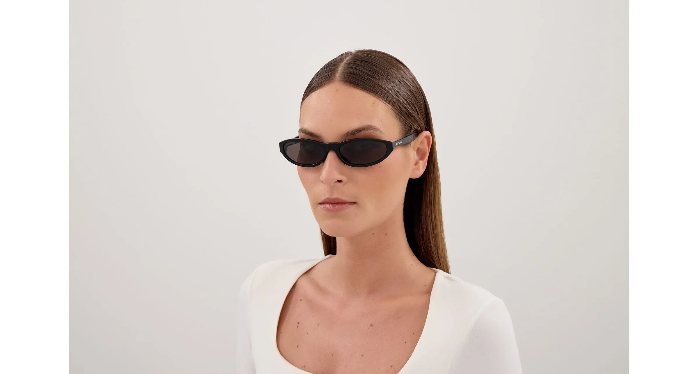 Balenciaga BB0007S 014 Occhiali da sole Acetato Nero Grigio Rotonda - immagine 4