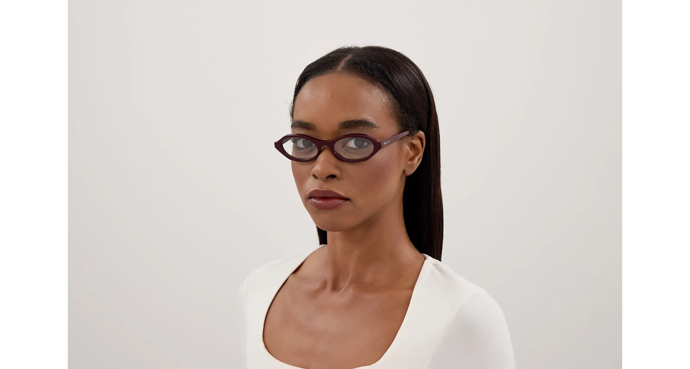 Alexander McQueen AM0559O 003 Montature da vista Acetato Rosso Trasparente Rotonda - immagine 4