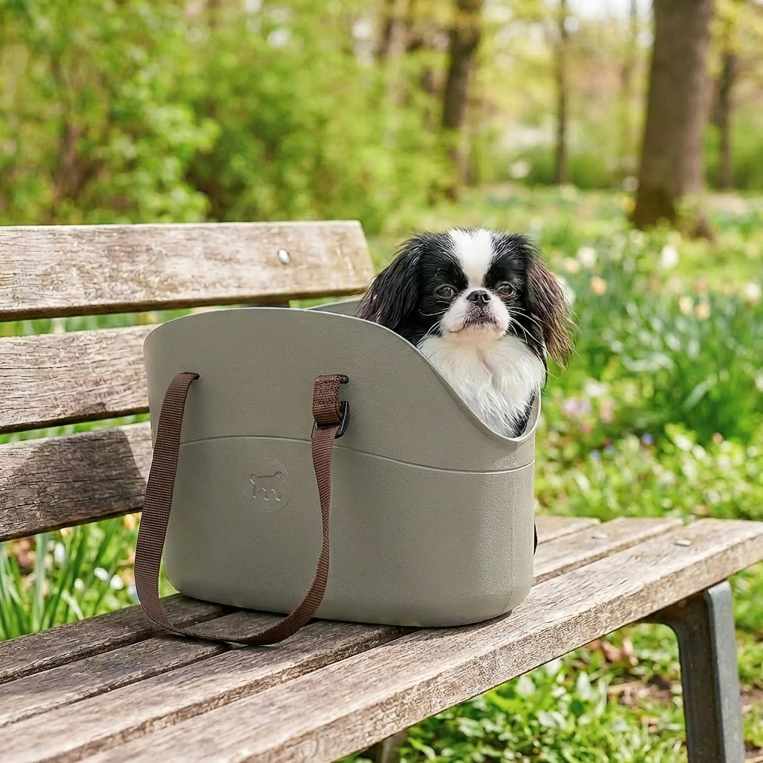 Ferplast Borsa per Cani fino a 5 Kg. Trasportino Gatti in Plastica Gommata, Impermeabile e Lavabile, Manici Regolabili, Cinghia di sicurezza, 35 x 14 x h 22 cm. Tortora - immagine 2
