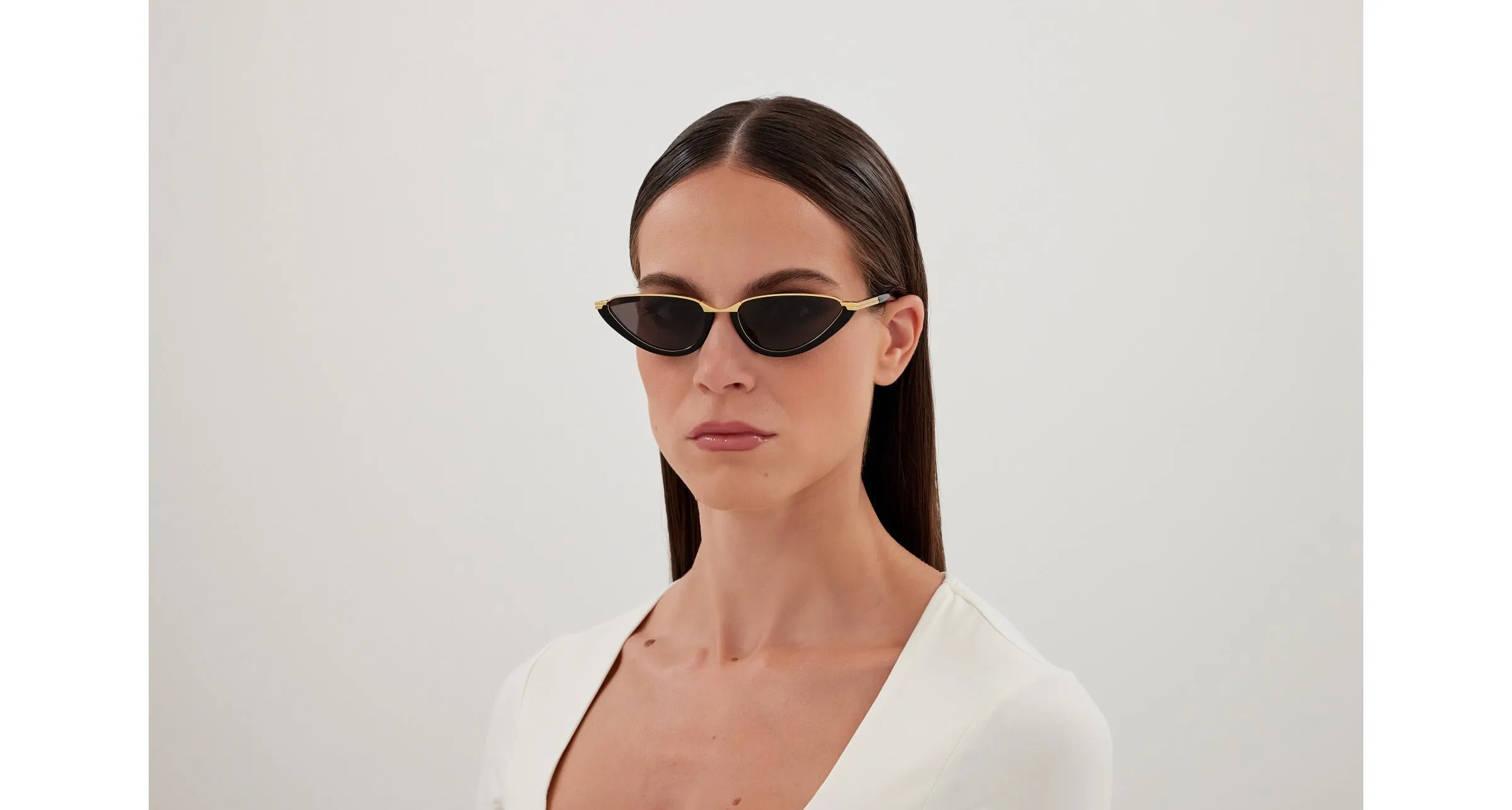 Bottega Veneta BV1346S 001 Occhiali da sole Acetato Nero Grigio Cat Eye - immagine 4
