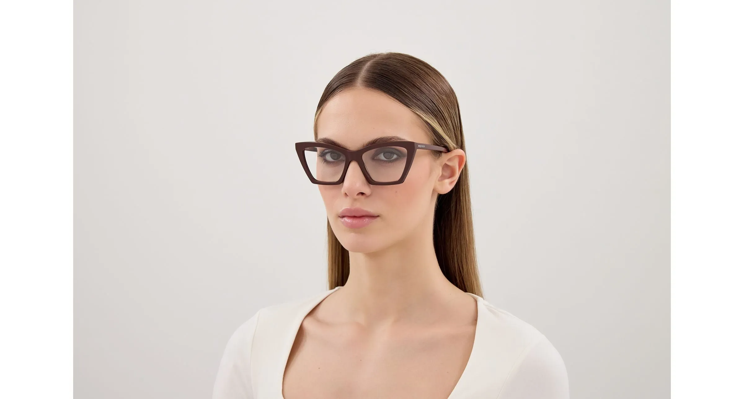 Alexander McQueen AM0536O 003 Montature da vista Acetato Marrone Trasparente Cat Eye - immagine 4