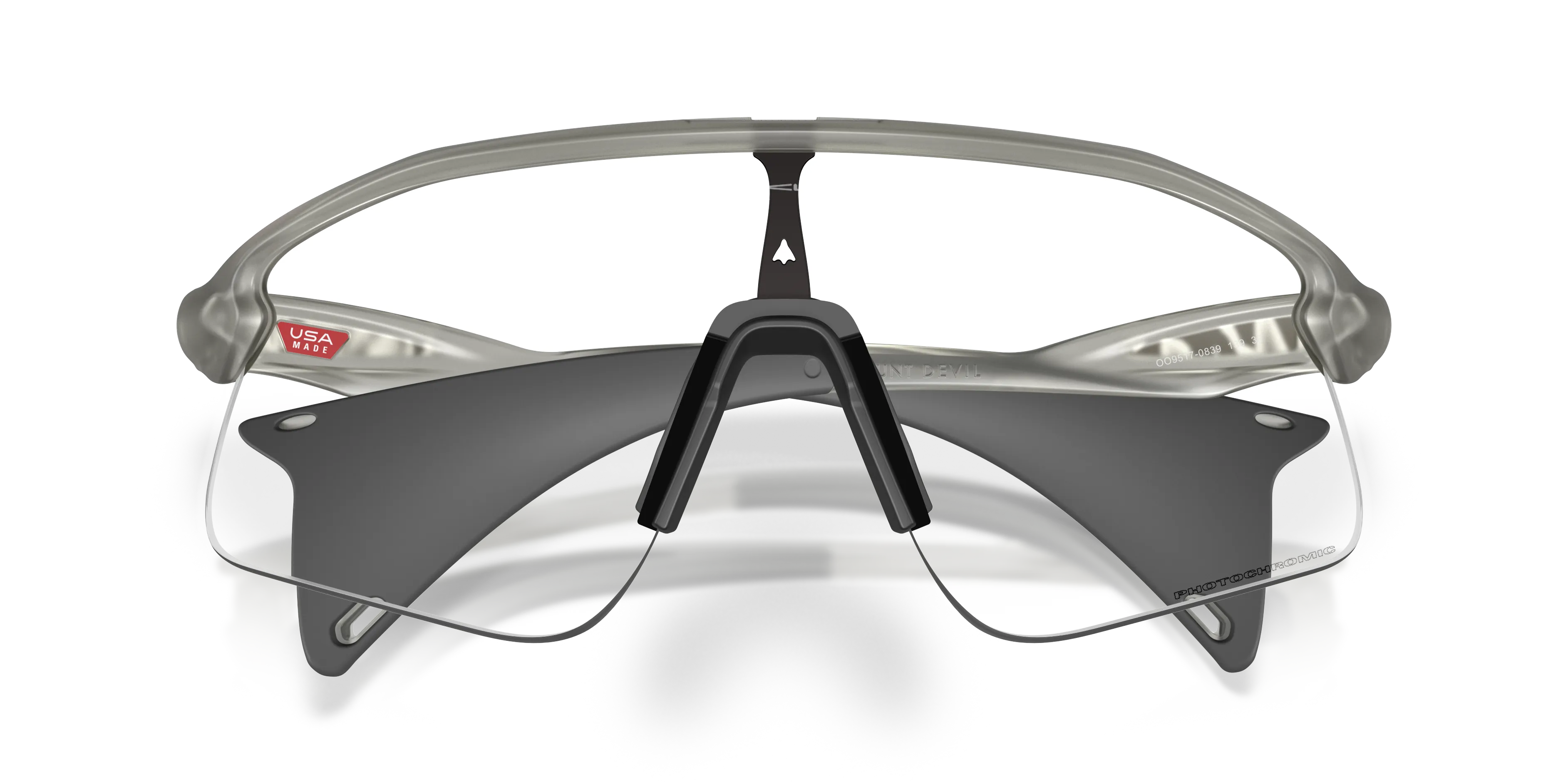 Oakley OO9517 STUNT DEVIL 951708 Occhiali da sole O_Matter Grigio Grigio Squadrata Fotocromatiche - immagine 2
