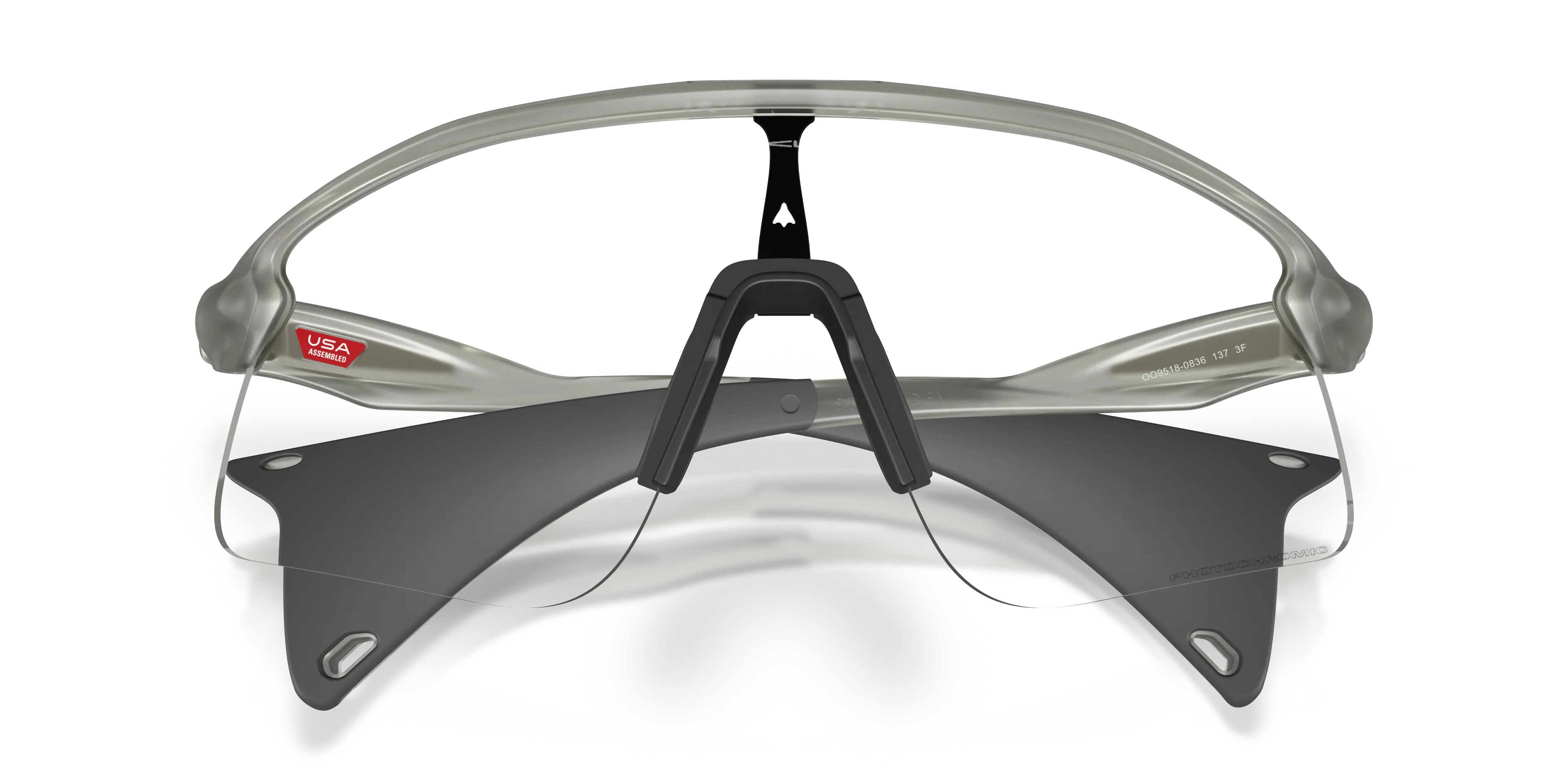Oakley OO9518 STUNT DEVIL S 951808 Occhiali da sole O_Matter Grigio Grigio Squadrata Fotocromatiche - immagine 2
