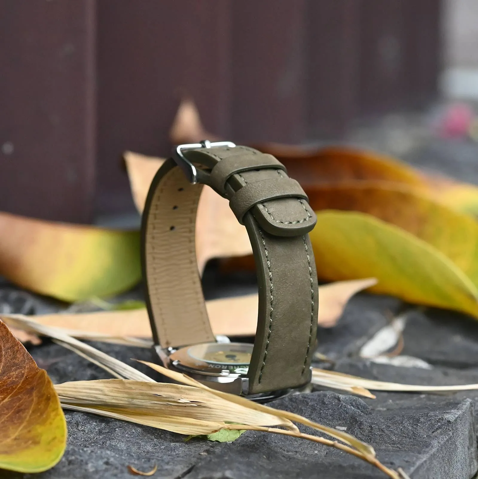 WOCCI 20mm Retrò Cinturino in Pelle per Uomo e Donna, Cinturino a Sgancio Rapido con Fibbia Argento (Verde Militare) - immagine 7