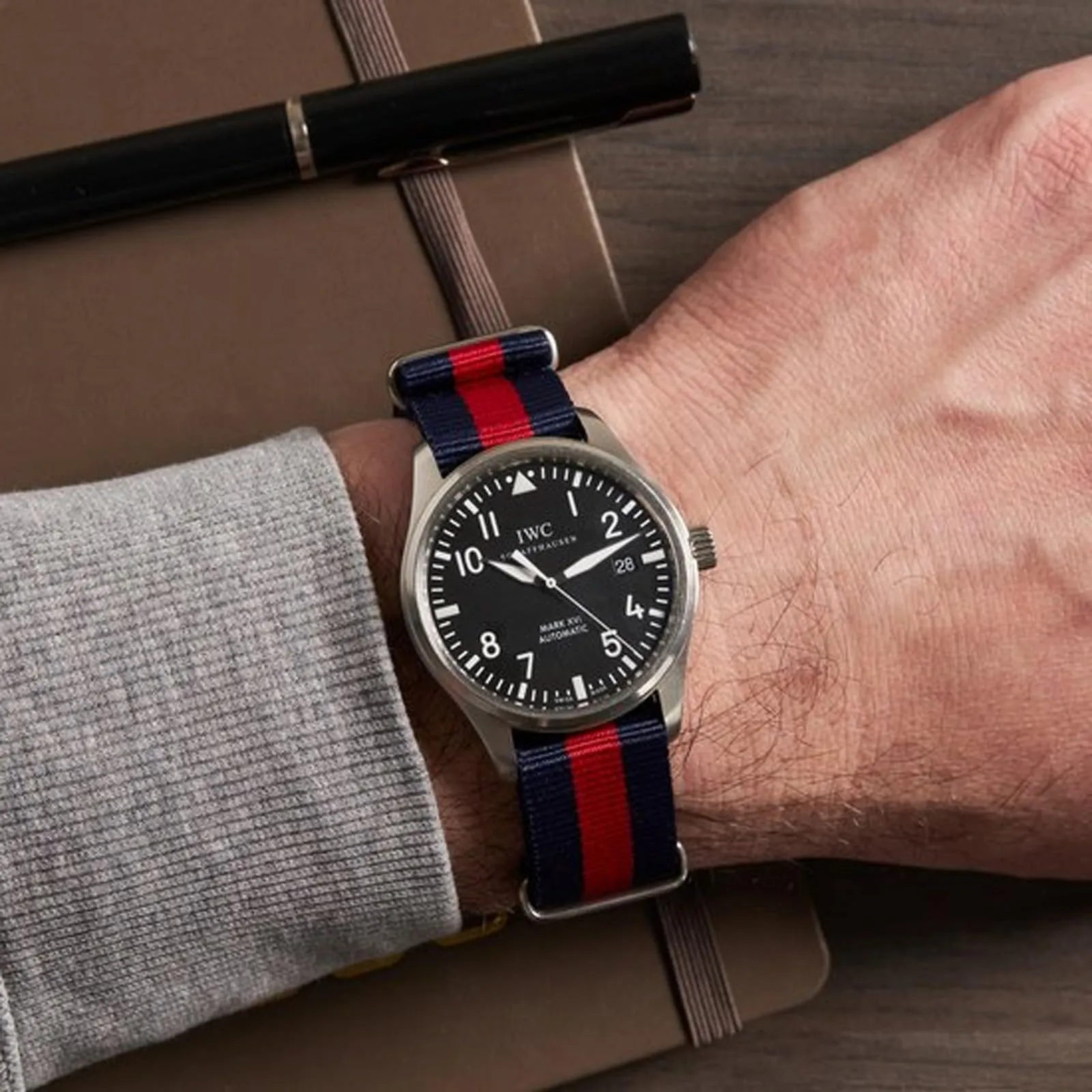 Cinturino NATO G10 in nylon militare - Blu navy e rosso, 20 mm - immagine 4