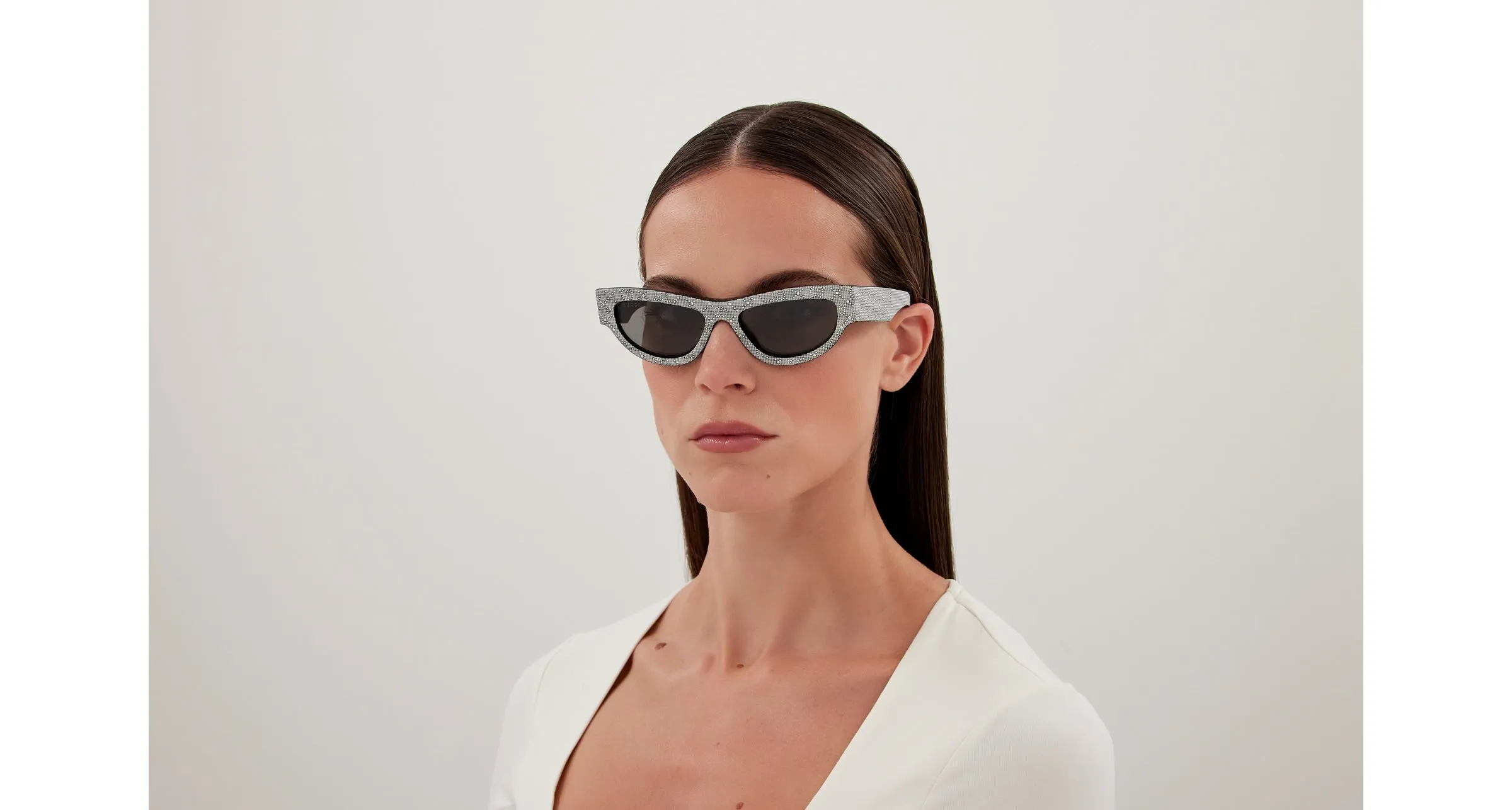 Gucci GG1834S 006 Occhiali da sole Acetato Nero Grigio Cat Eye - immagine 4
