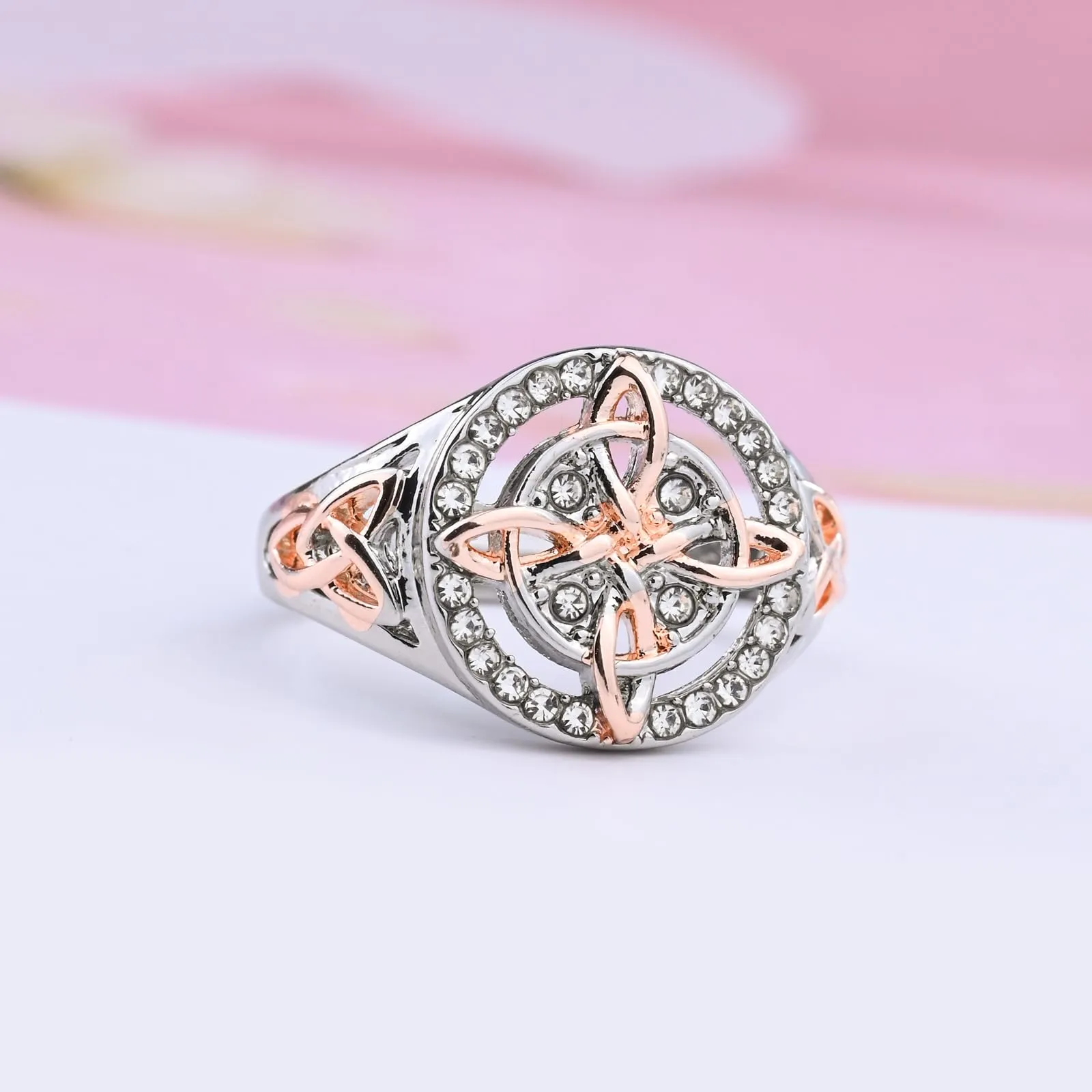 GAUEIOUR Anello di protezione con nodo di ritorno della strega fatto a mano con zirconia cubica scintillante, anello bicolore che combina argento alla moda e incantevole oro rosa, gioielli originali - immagine 3