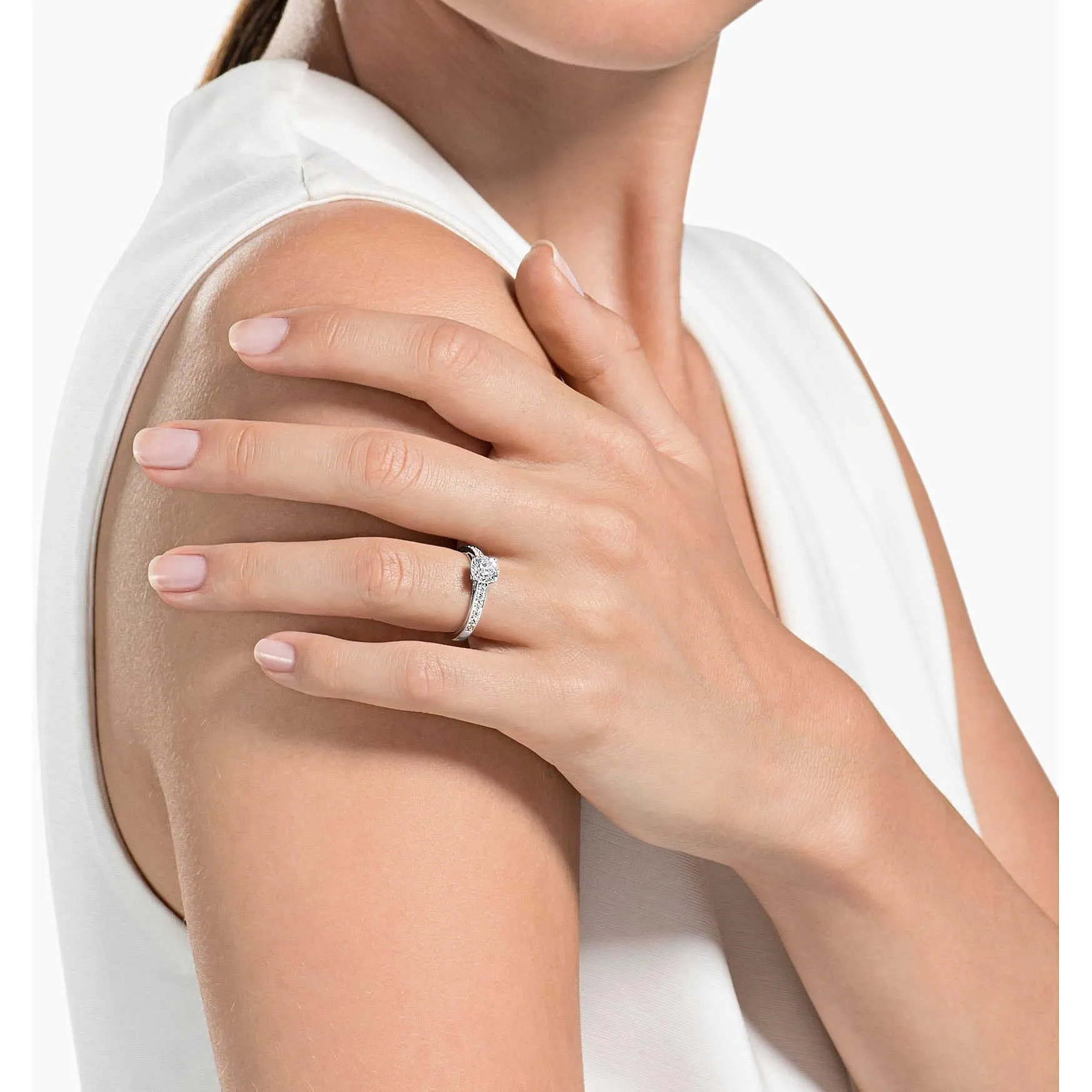 Swarovski Anello Attract, Taglio tondo, Pavé, Bianco, Placcato rodio - immagine 3