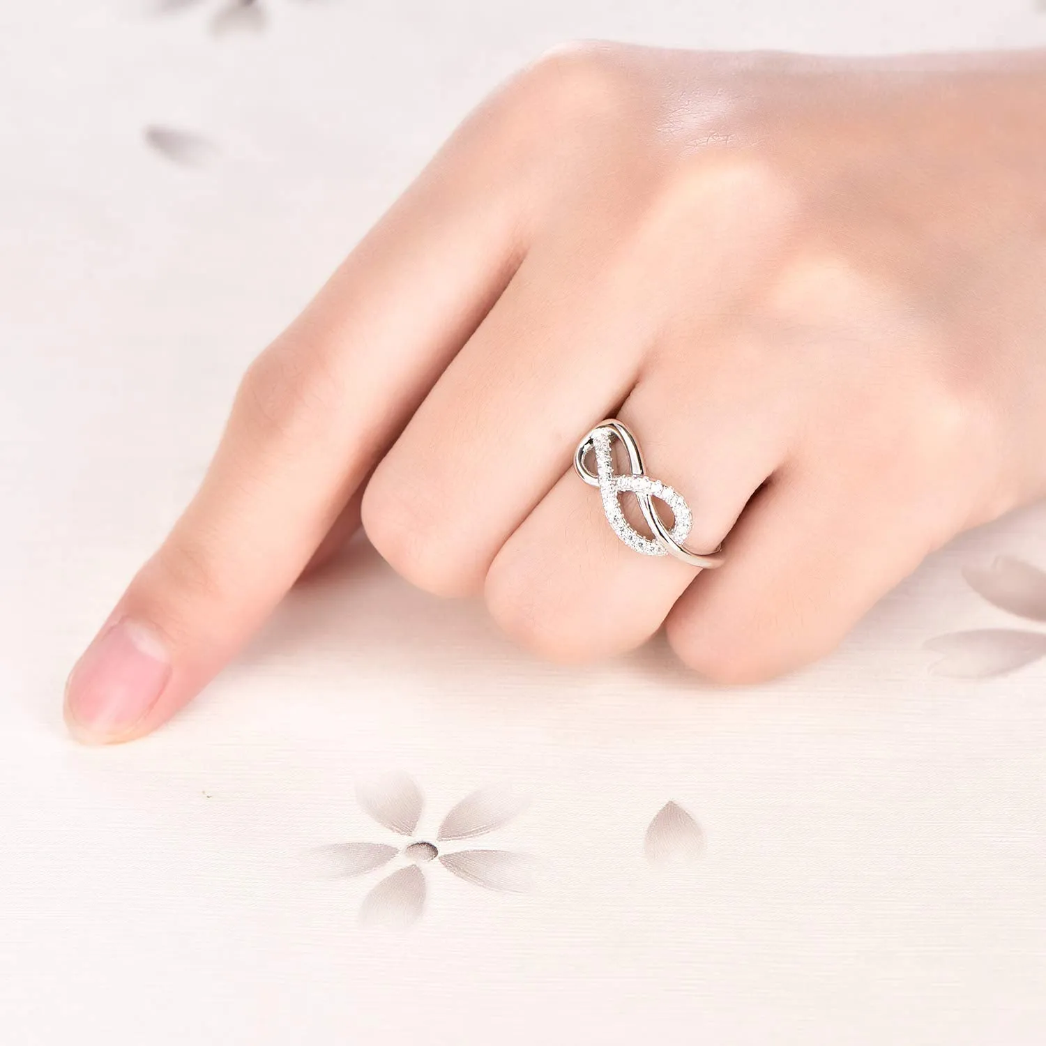 starchenie Anello a Infinito per Donna Argento 925 e Zirconia Cubica Nodo Eterno Anelli (Taglia 14) - immagine 4