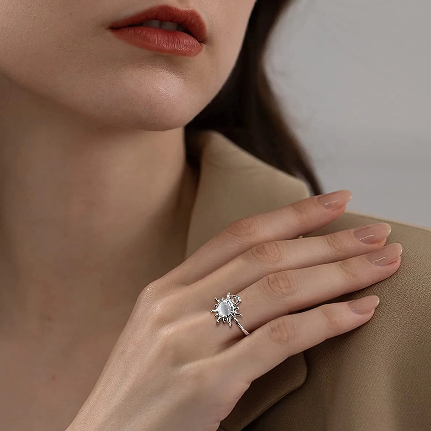 Milacolato Anello Antistress Regolabile Donna Ragazza Argento Loto Fiore Girasole Pietra di Luna Stellata Opale Fidget Anello di Ansia di Spinner Fantasia Gioielli Sole grigio - immagine 3