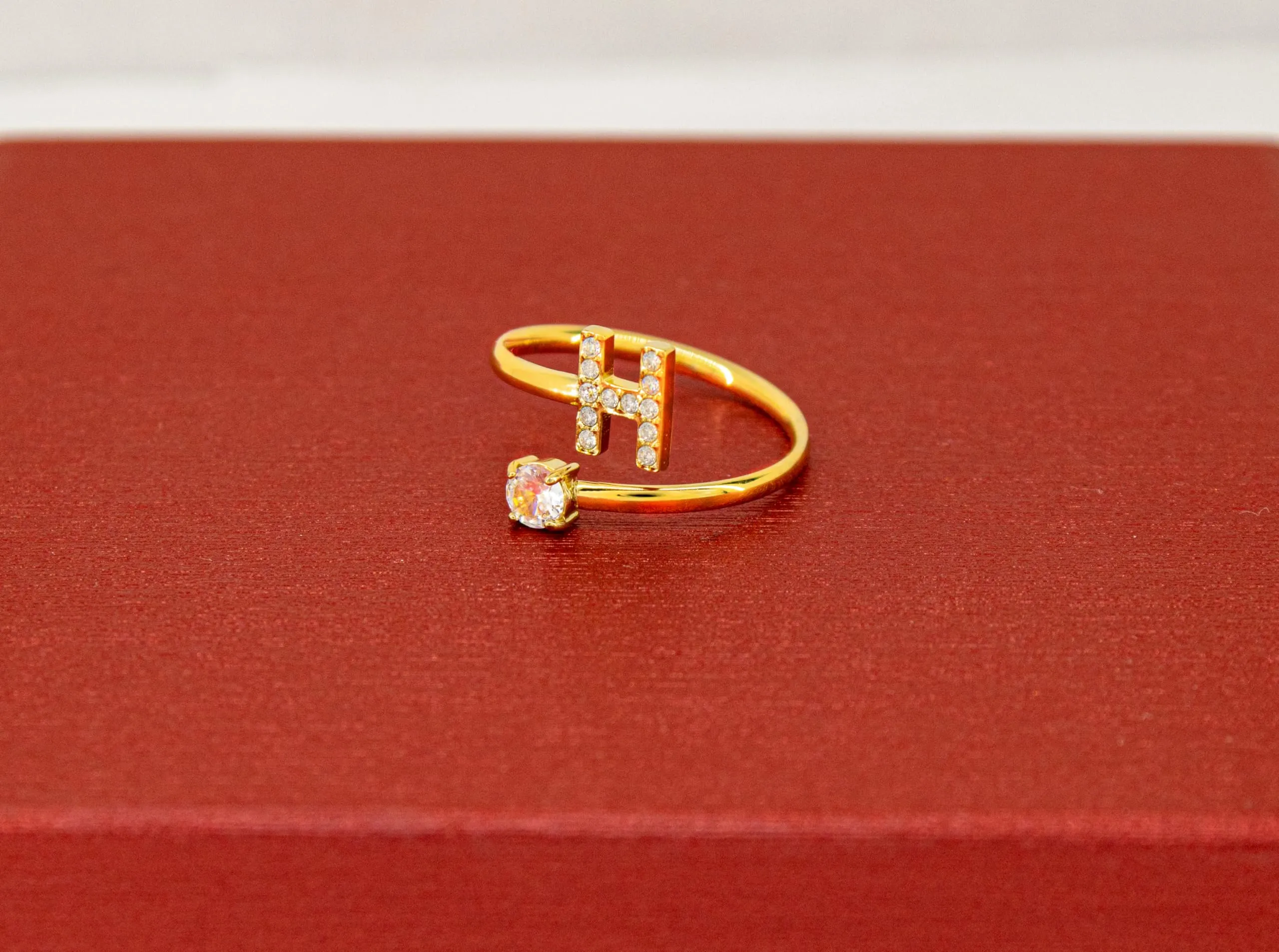 Only faith Anelli con lettera iniziale regolabile per le donne, con brillanti di zirconi, acciaio inossidabile, anelli con lettera aperta per gioielli di moda da donna - immagine 2
