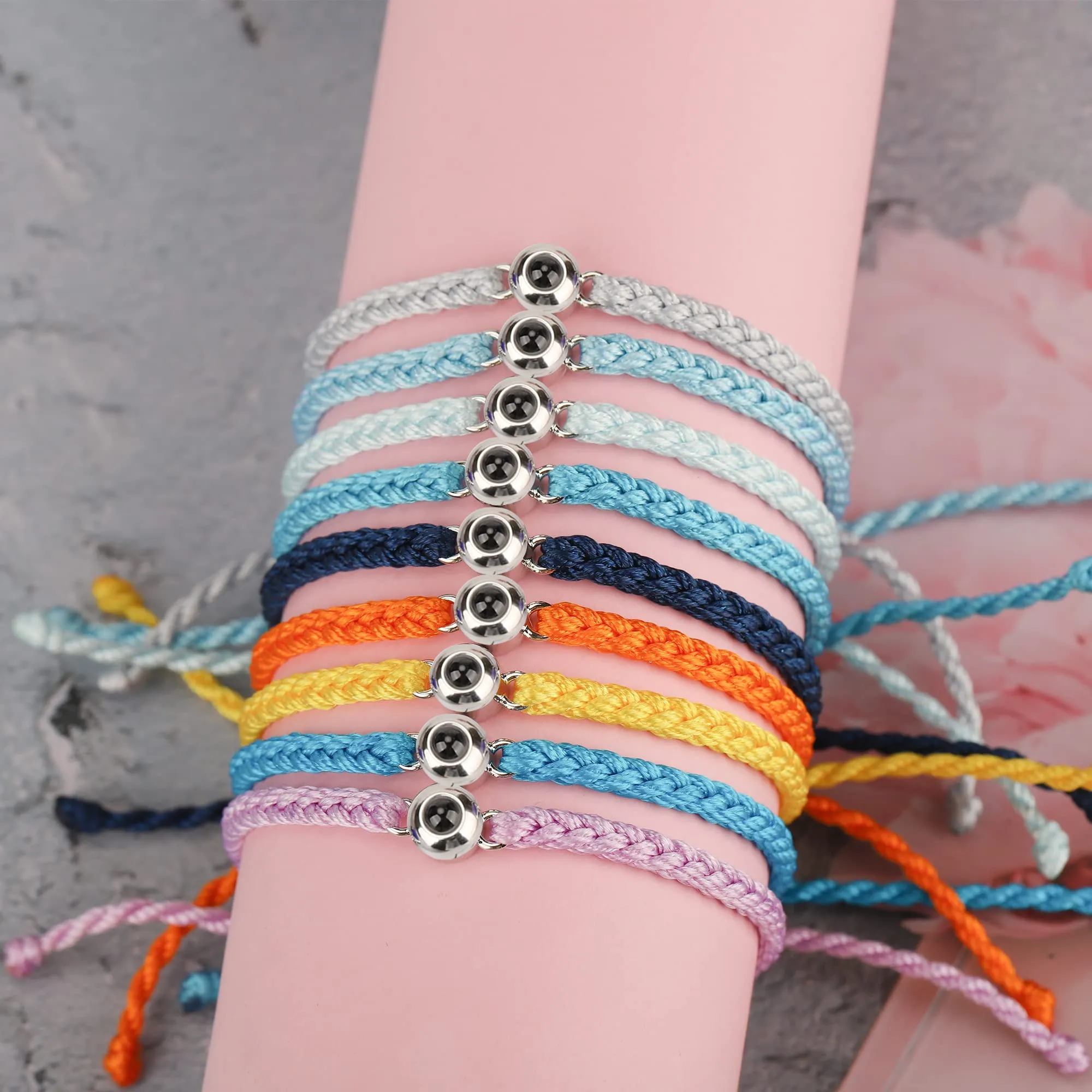 Nergaebe Bracciale Personalizzato Con Foto per Uomini e Donne - Proiezione di Immagini All'interno, Intrecciato Regolabile - immagine 3