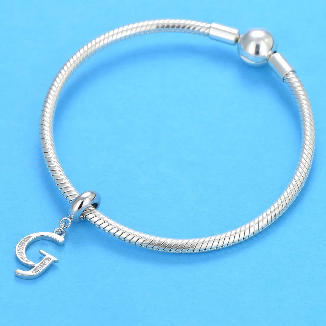 Charm in argento Sterling 925 con ciondolo a forma di lettera dell'alfabeto, utilizzabile come iniziale o per formare parole, compatibile con bracciali Pandora G - immagine 3
