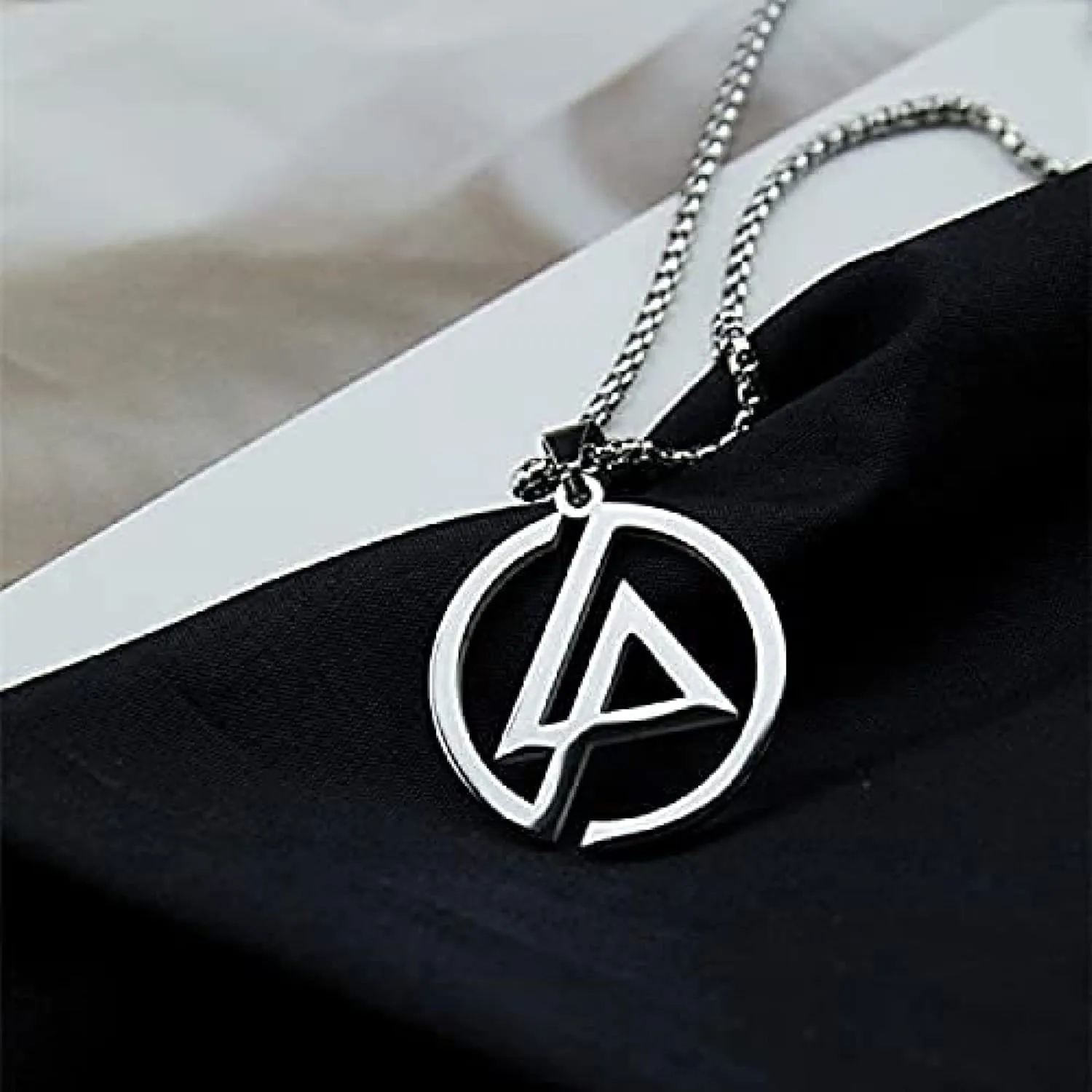 Collana Collana Trendy Hip Hop Uomo e Donna Rock Band Logo Logo Collana Pendente - immagine 2