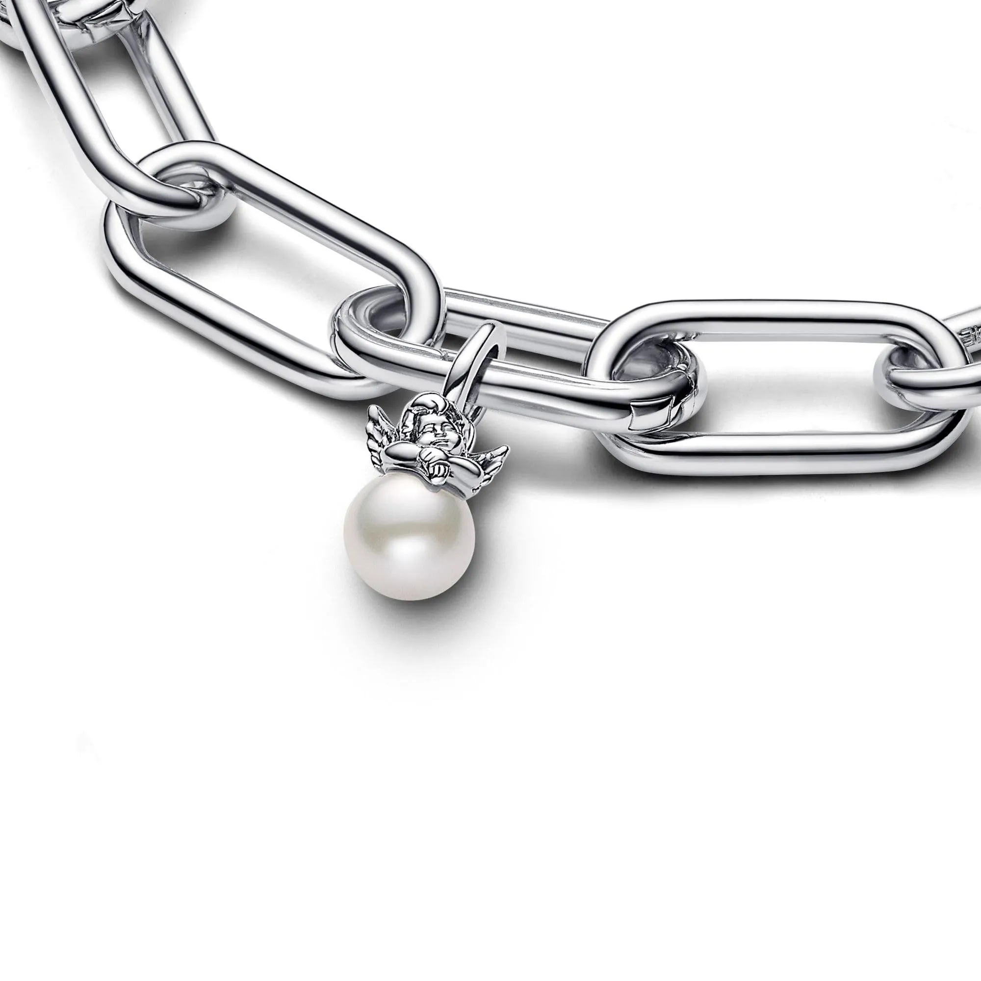PANDORA ME Mini ciondolo a forma di Cupido in argento Sterling con perla coltivata d'acqua dolce trattata - immagine 3