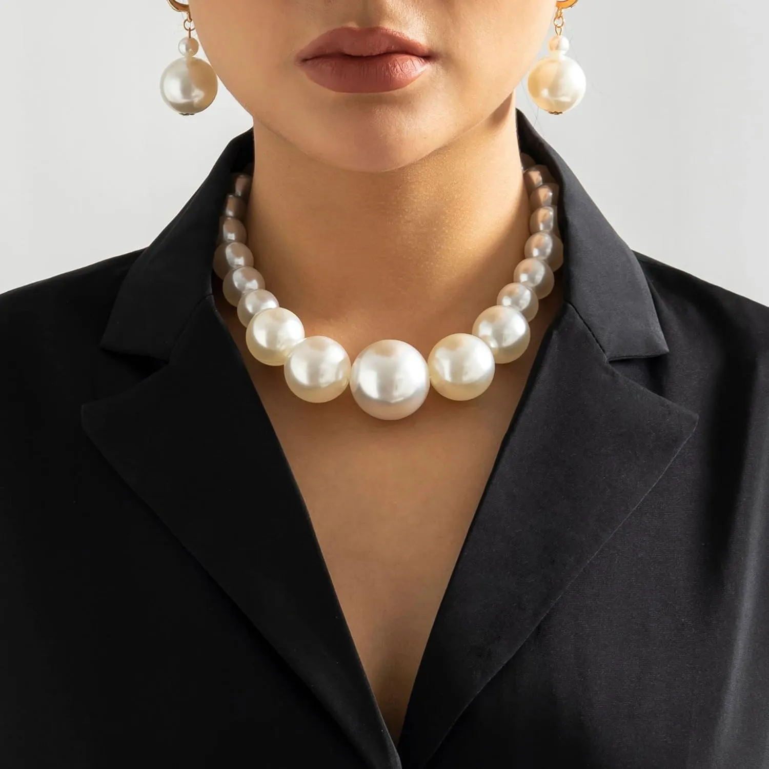 Collana di Perle da Donna, Girocollo Vintage Con Perle Bianche Grandi, Corta Rotonda di Imitazione per Donne e Ragazze - immagine 5