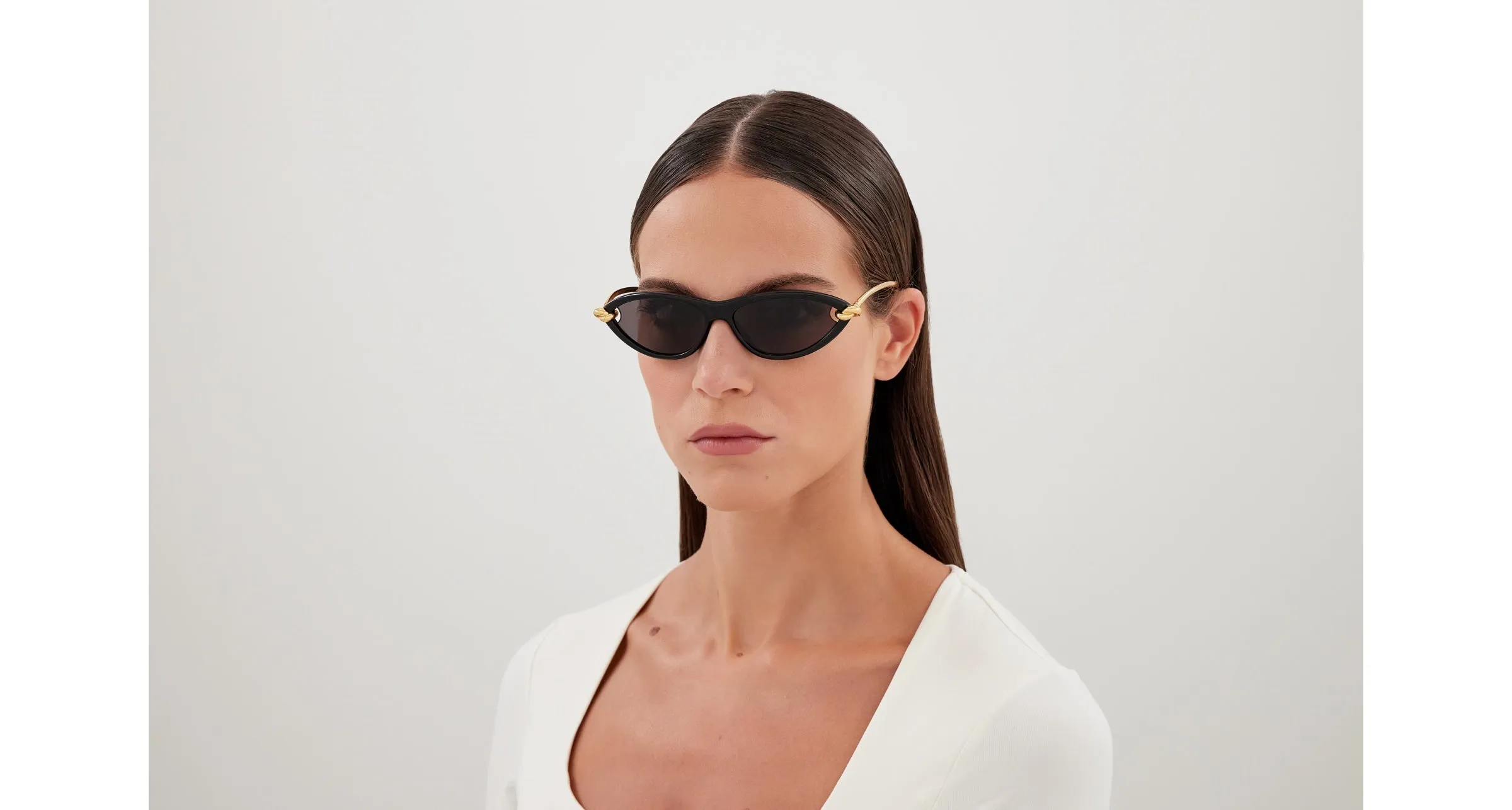 Bottega Veneta BV1390S 001 Occhiali da sole Iniettato Nero Grigio Cat Eye - immagine 4