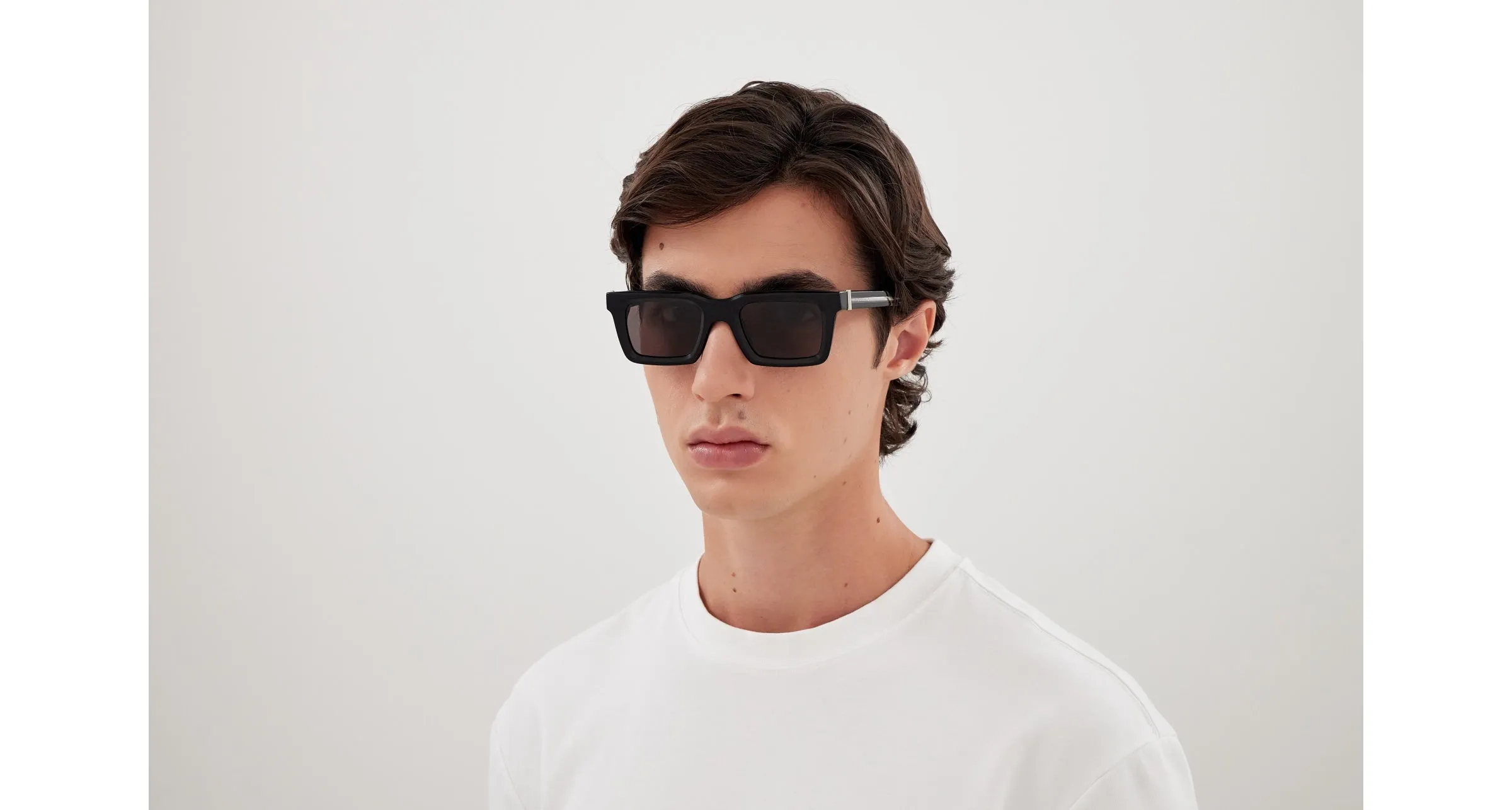 Alexander McQueen AM0506S 001 Occhiali da sole Acetato Nero Grigio Squadrata - immagine 4