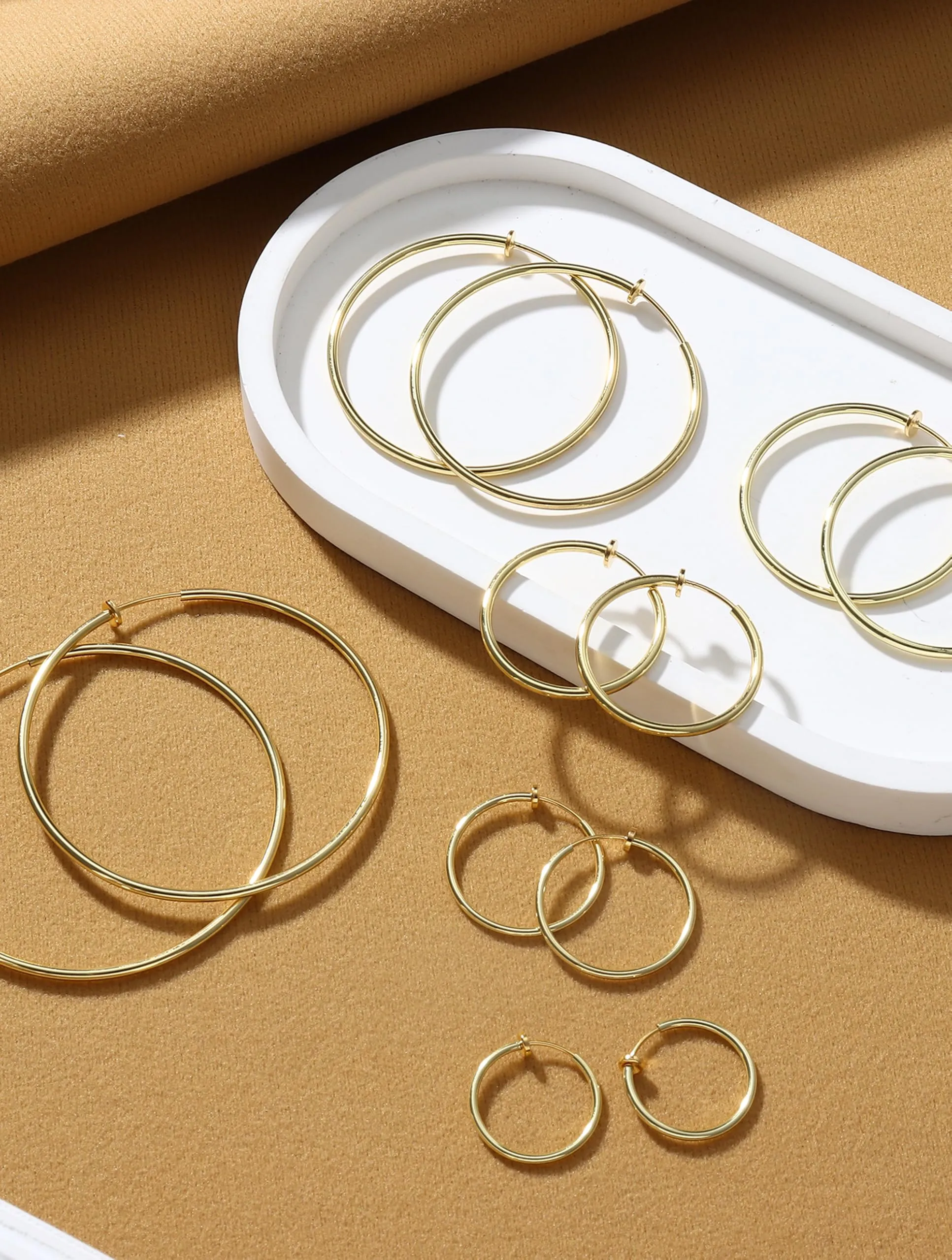 Roheafer Orecchini a Cerchio Clip per Donna senza Piercing - immagine 4