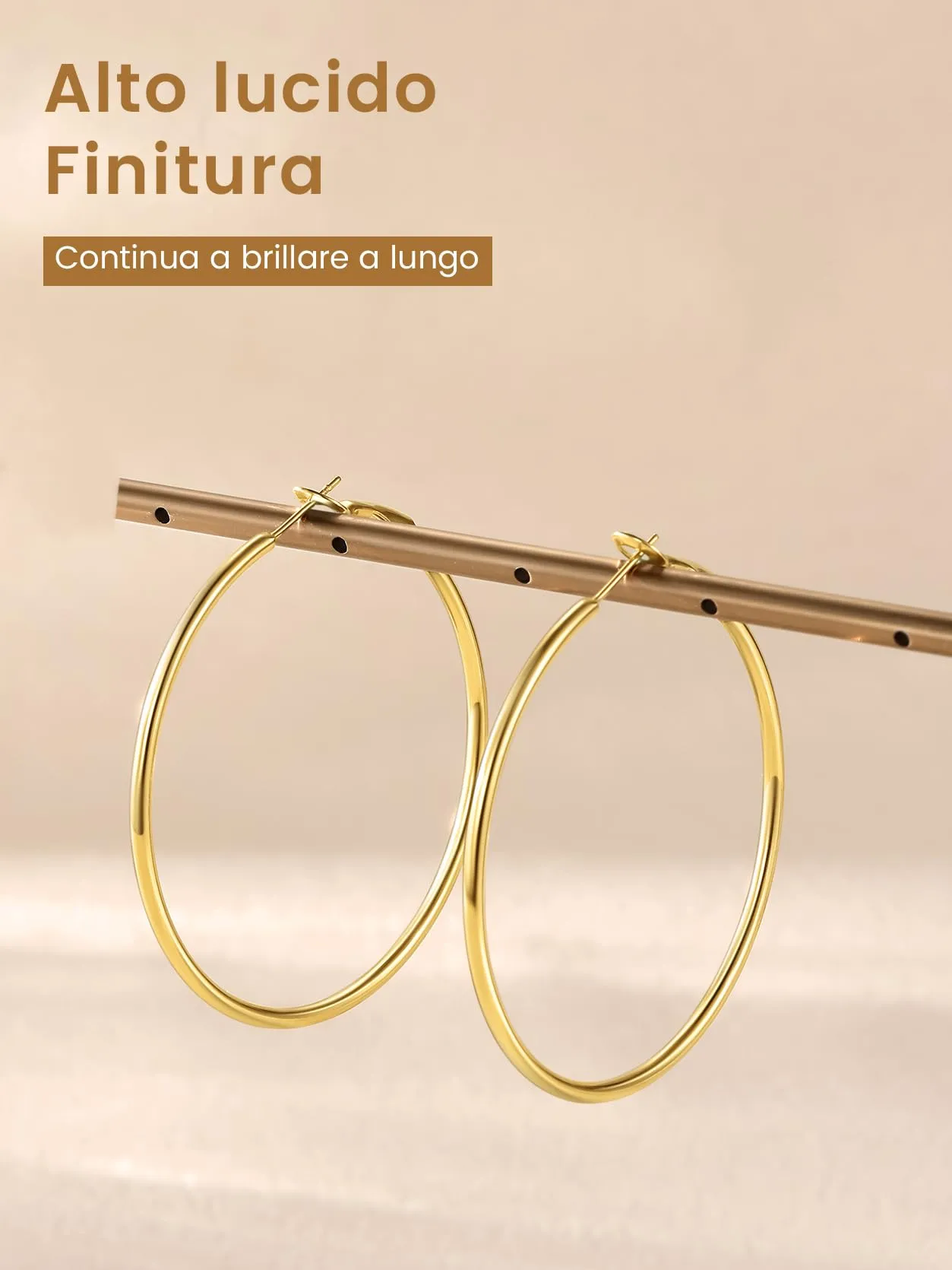 GoldChic Orecchini Cerchio Media 50mm Oro in Acciaio Inox - immagine 4