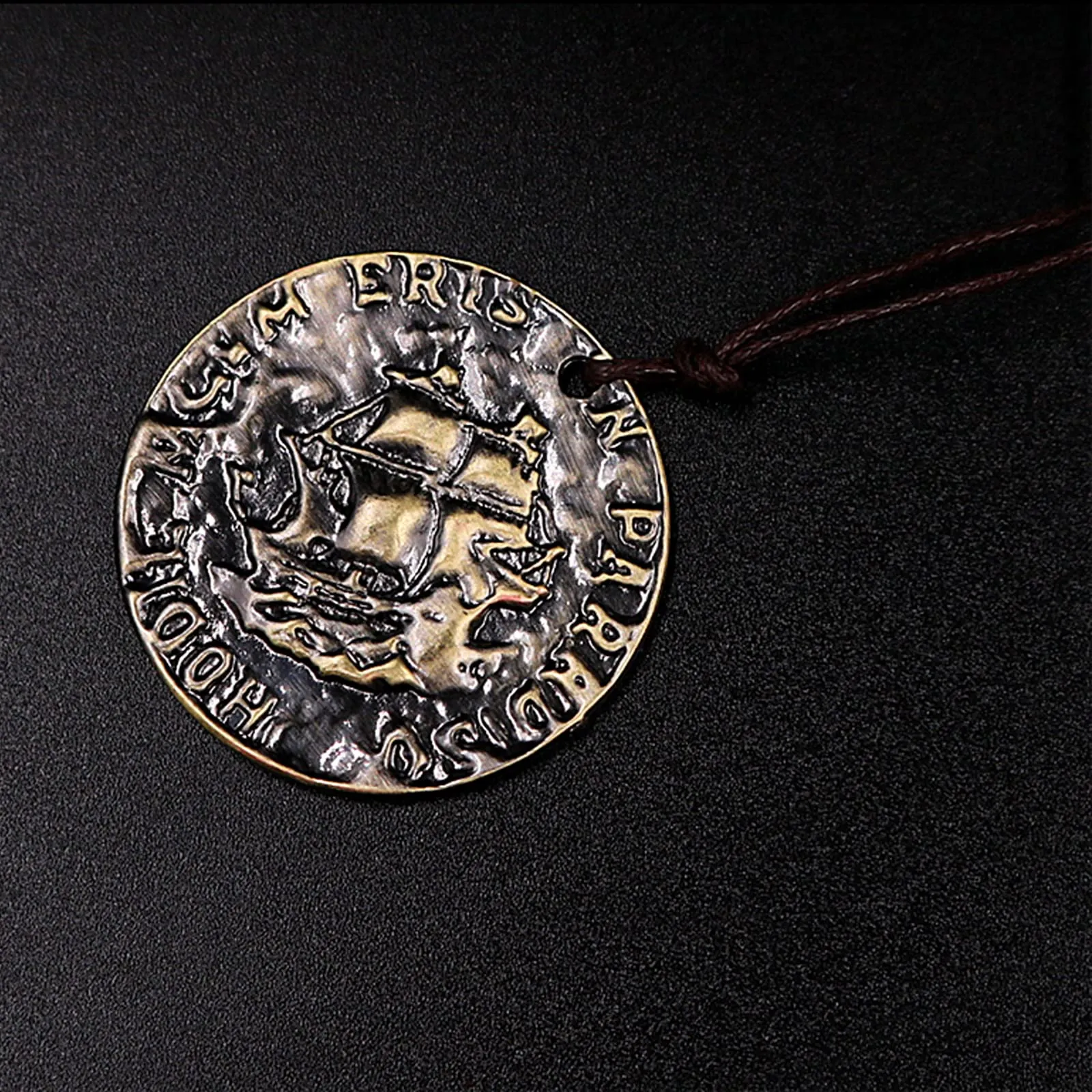 UoYu Uncharted - Set di 4 gioielli con teschio in bronzo, collana con anello e braccialetto in pelle, diario e taccuino con penna - immagine 3