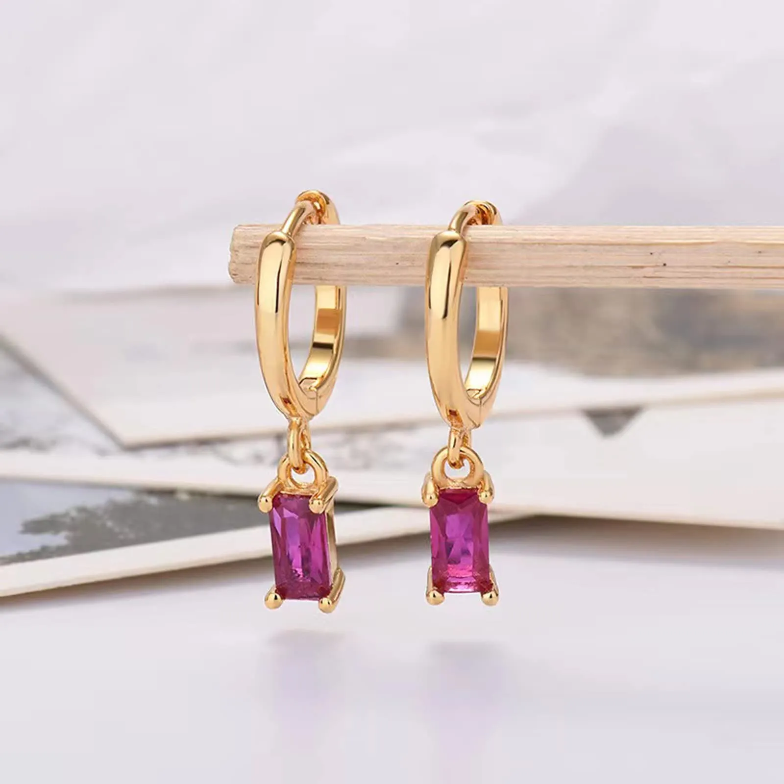 Small Orecchini Cerchio Oro Con Orecchini Fucsia, Orecchini Cerchio Oro Con Orecchini Fucsia For Girls and Men 2PCS - immagine 5