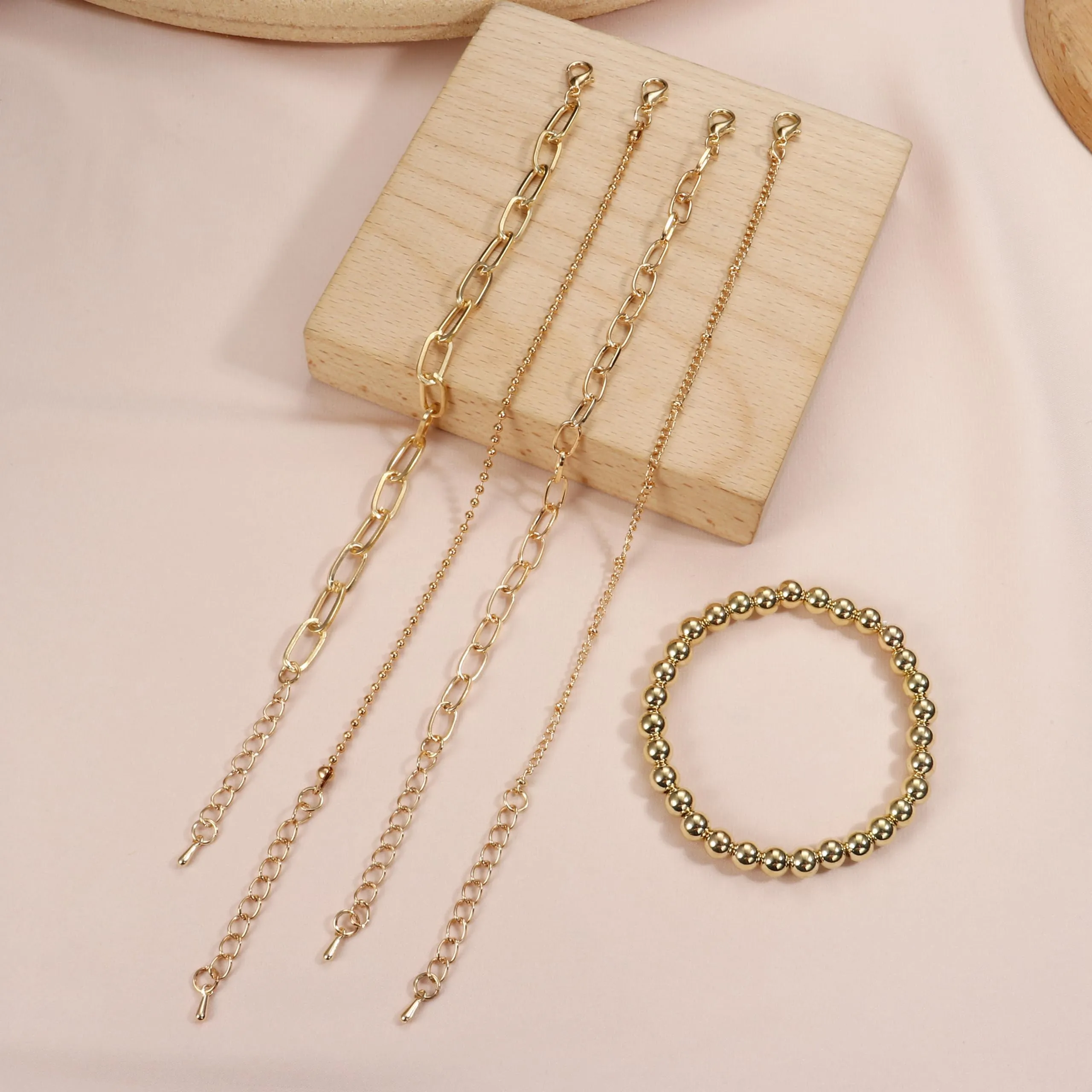 Morfetto Set di gioielli in Tono Dorato per le donne alla moda Chunky Tono Dorato Orecchini a cerchio Accessori in Collana e bracciale set gioielli Pacchetto - immagine 7