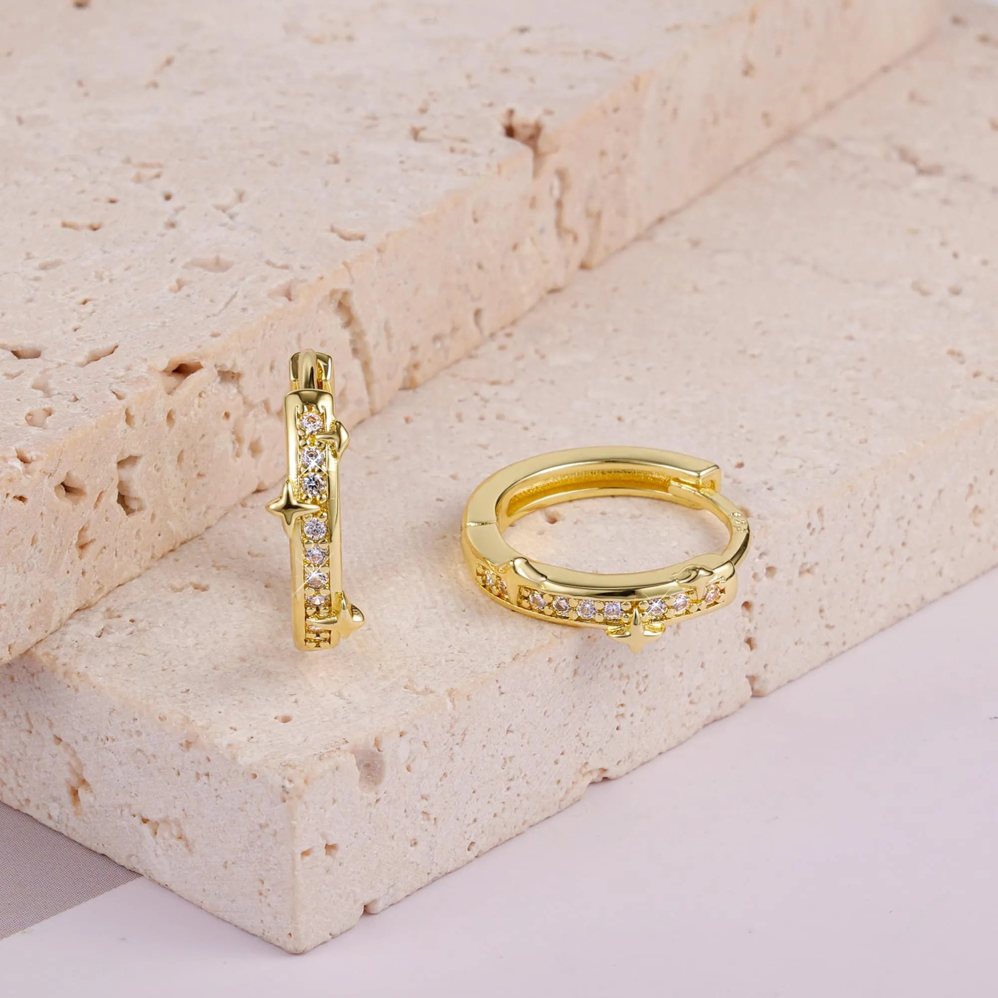 ALEXCRAFT Orecchini Cerchio Donna Oro 14K Stella Zirconi Huggie - immagine 4